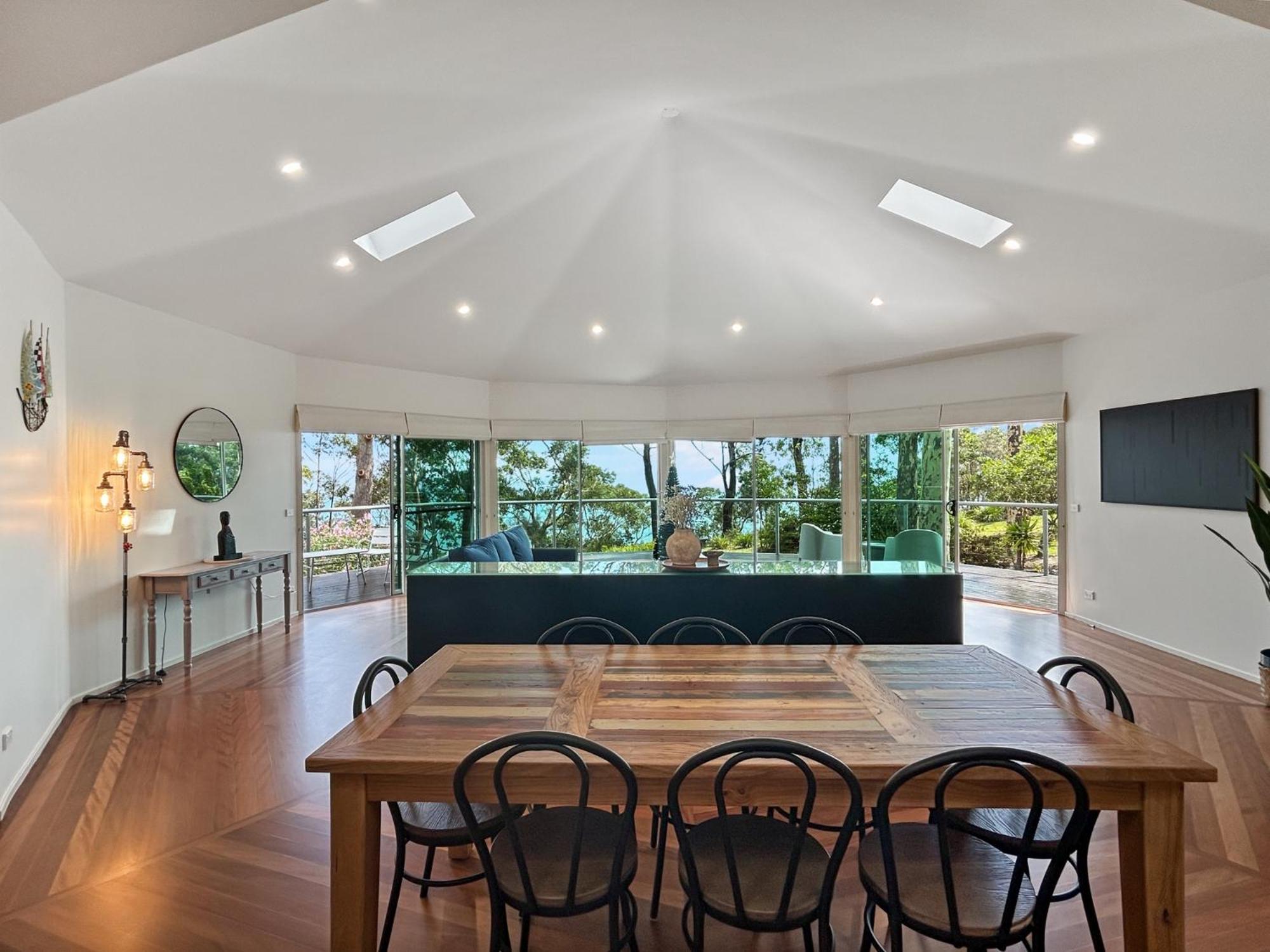 Spacious 4-Bed Home with Coastal Charm
