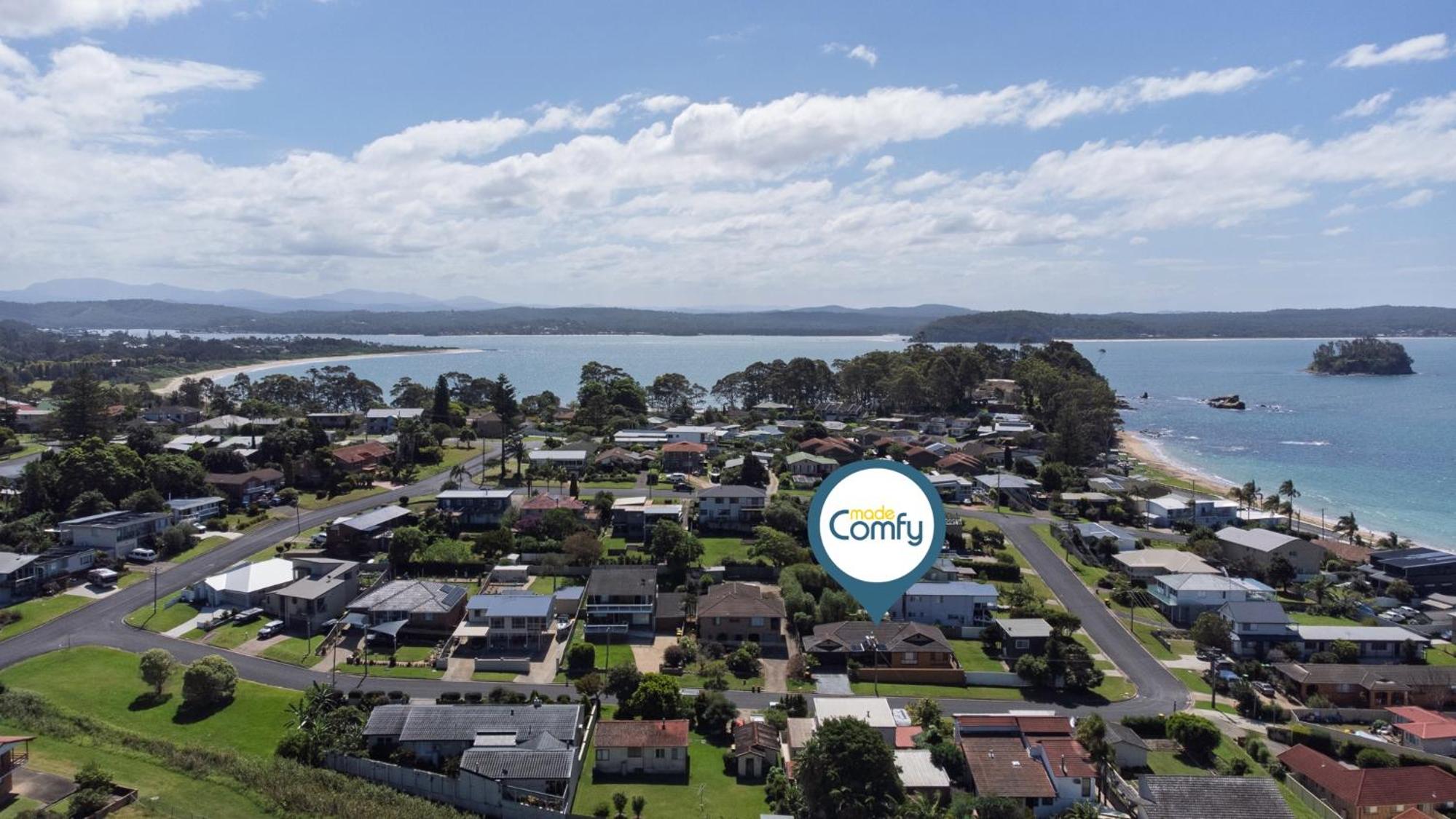 Our Haven: 4-Bed Escape Near Beach & Mogo Trails