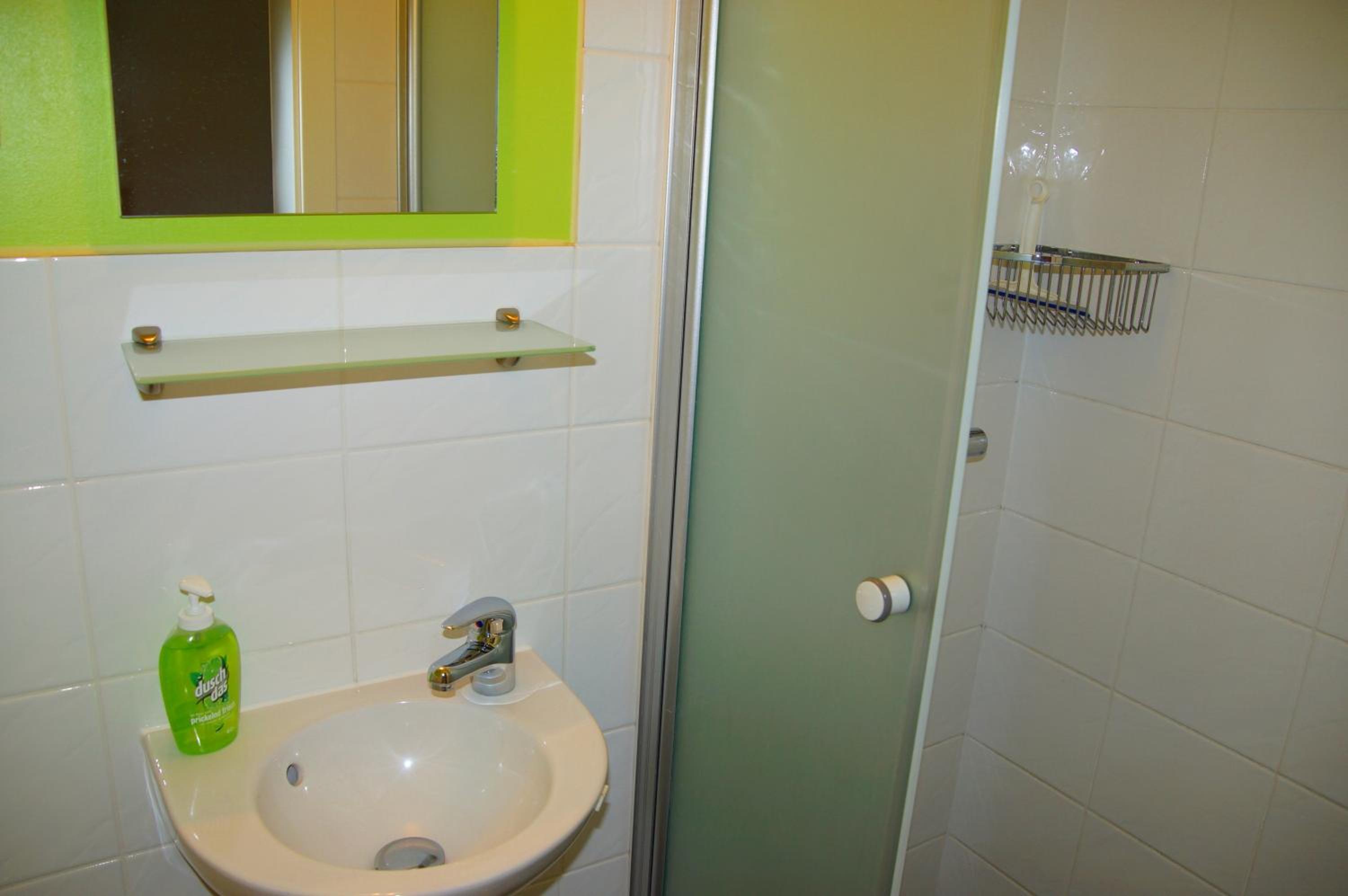 Photo 48