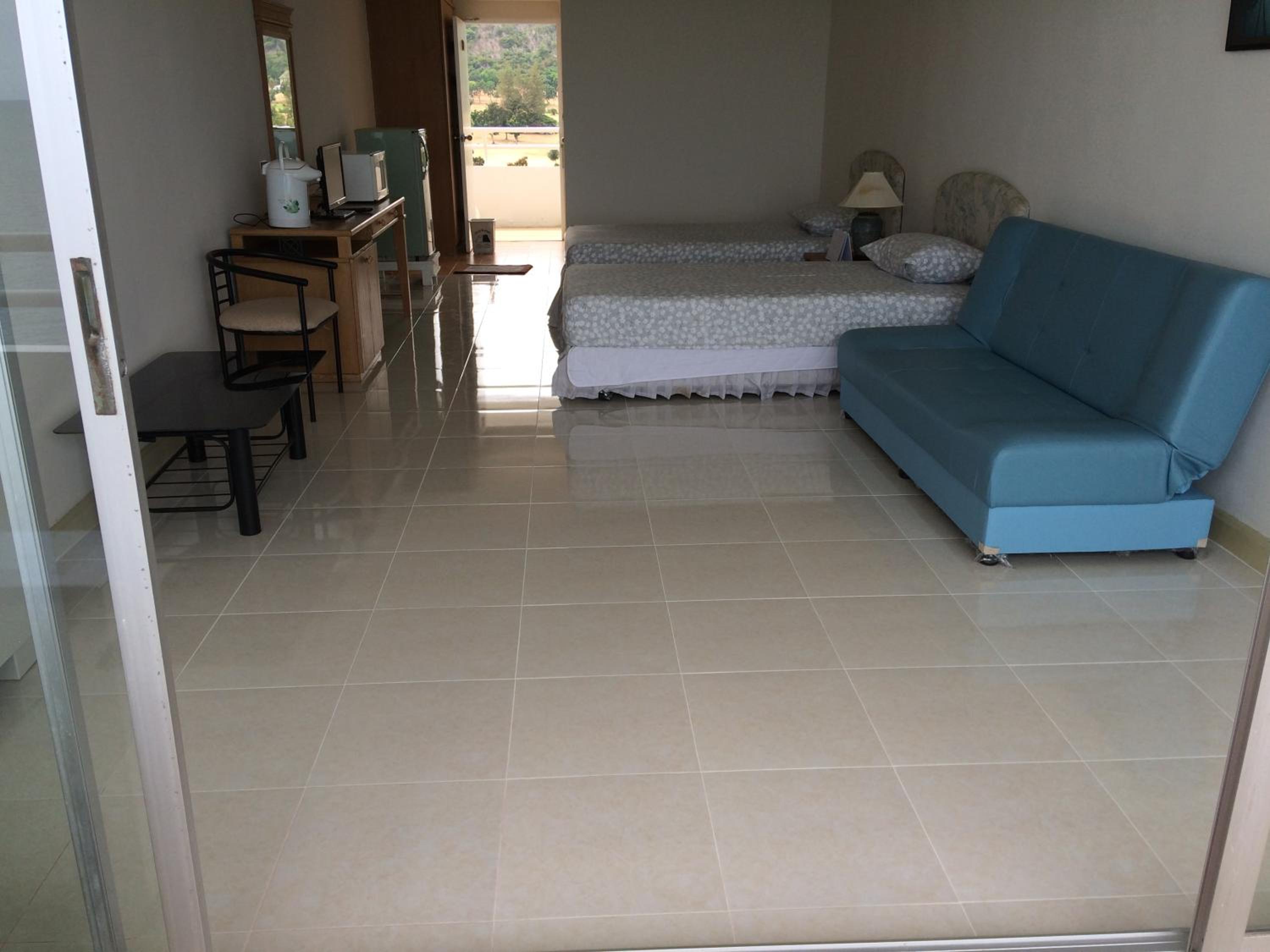 Milford Paradise Condominium