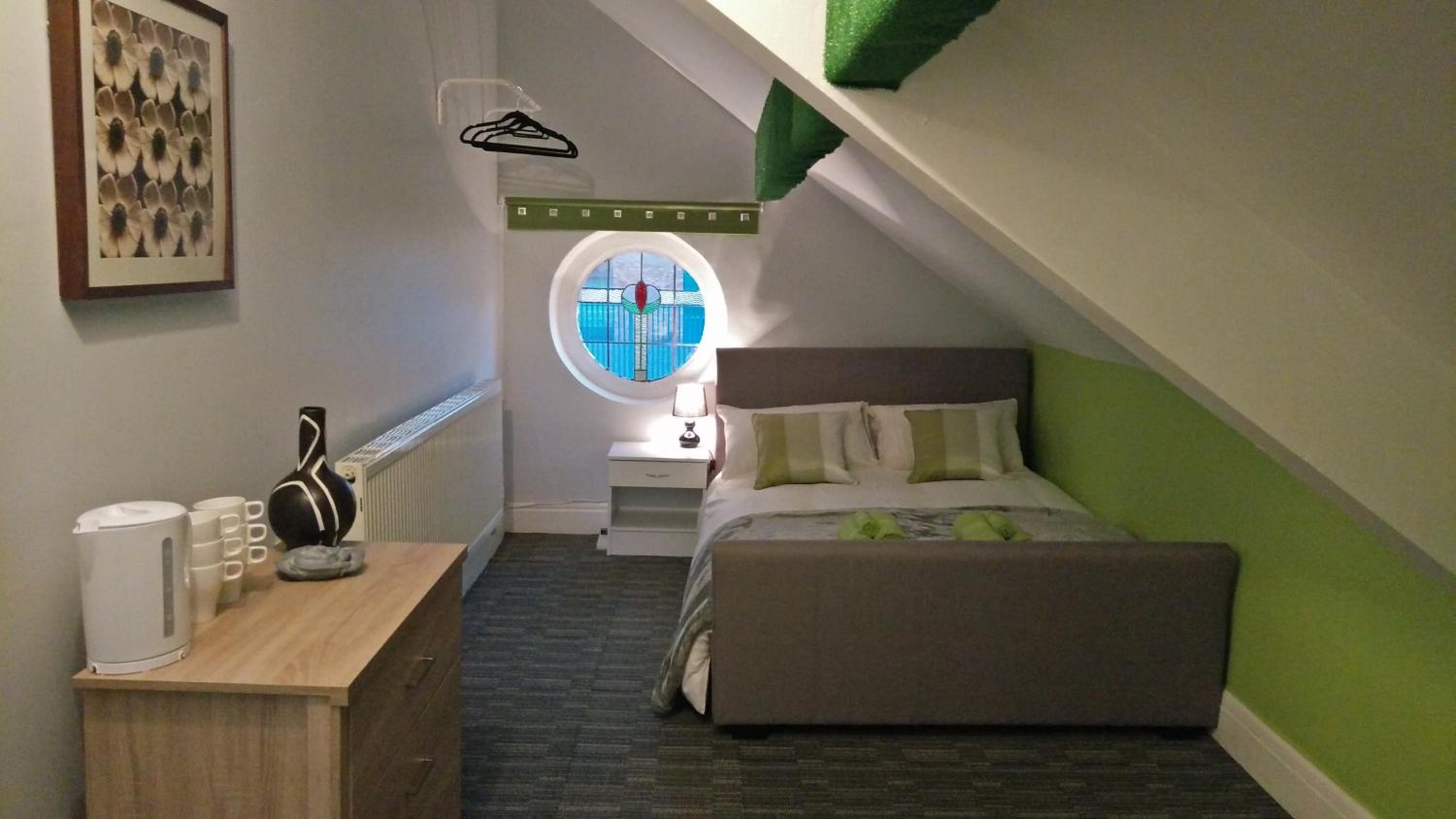 Old Trafford Guest House