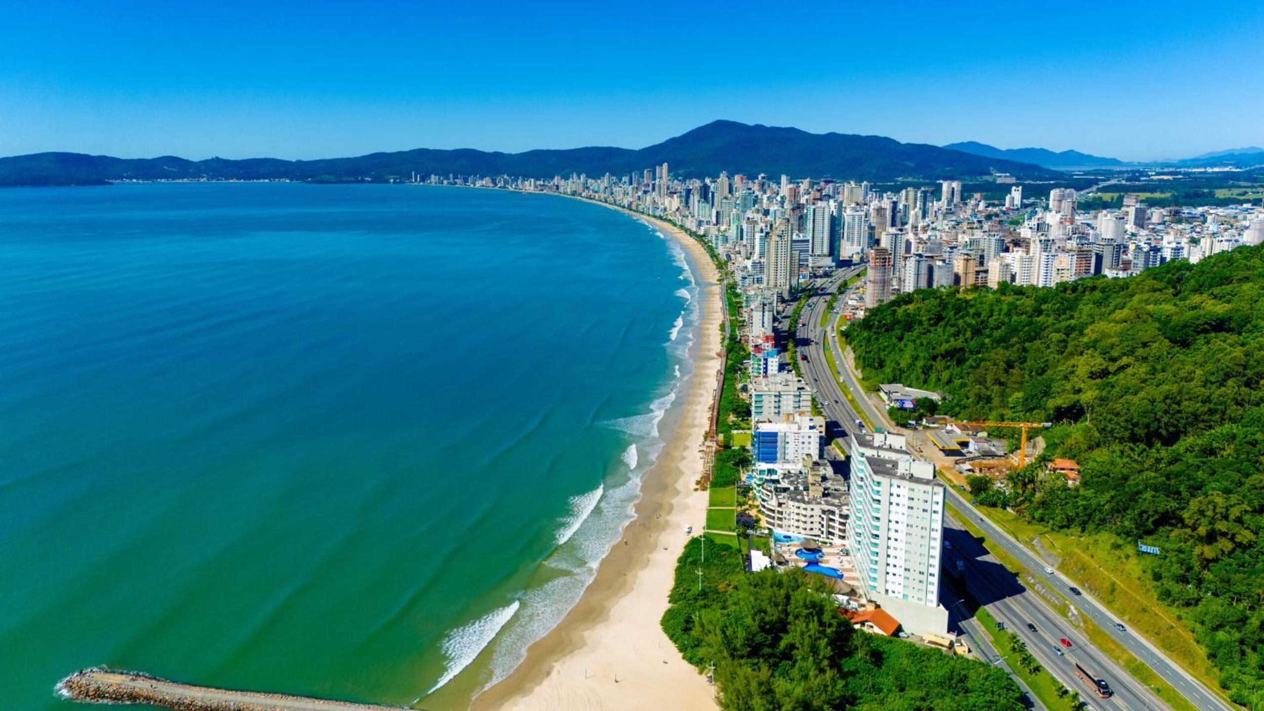 Casa com piscina na grande florianópolis