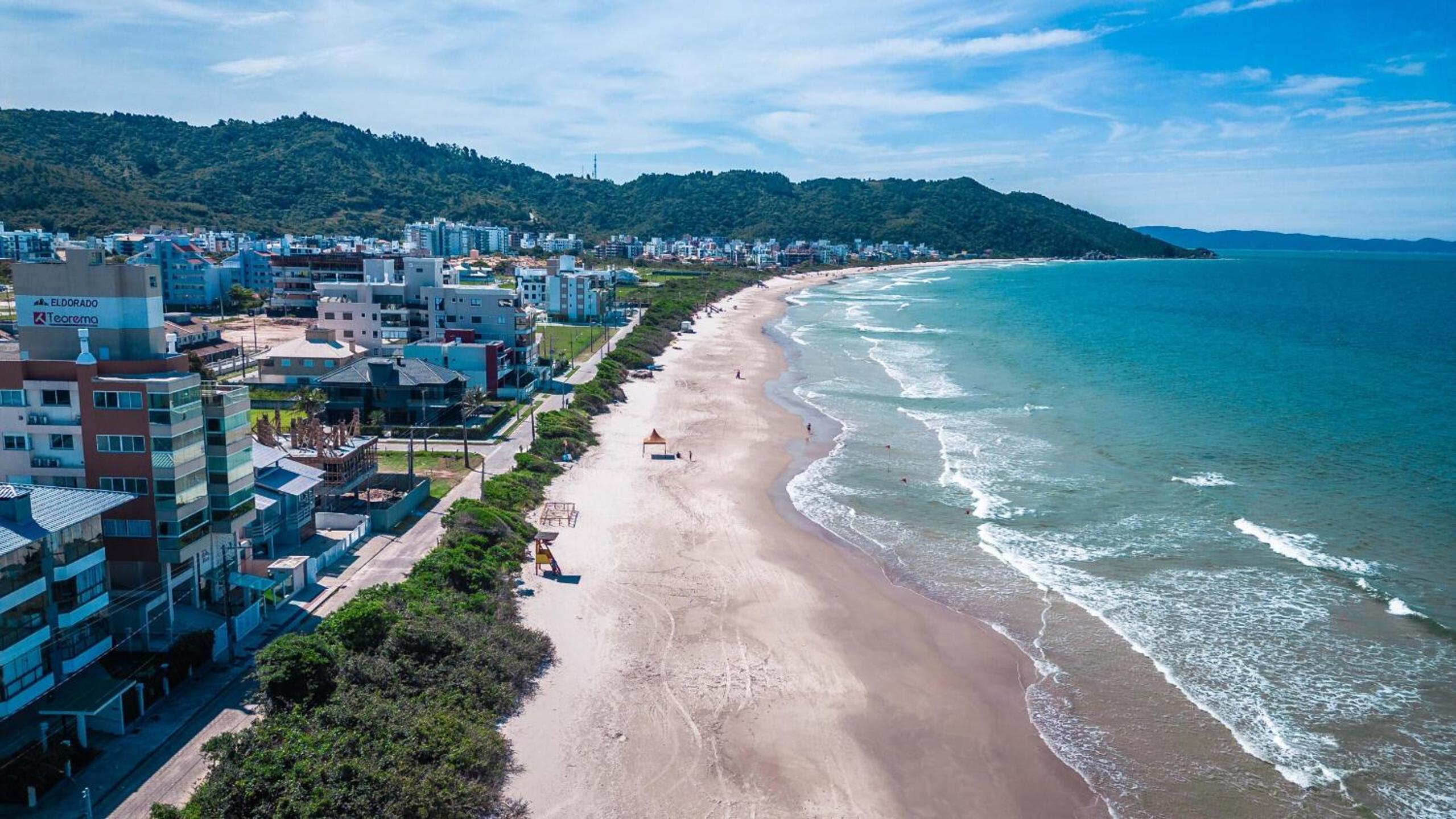 Casa com piscina na grande florianópolis