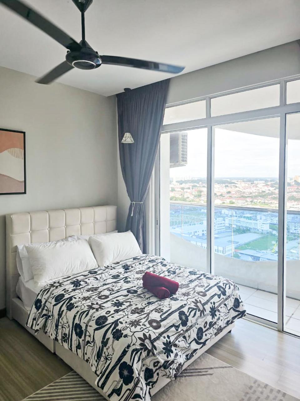 The Wave Residence in Malacca by Green Home