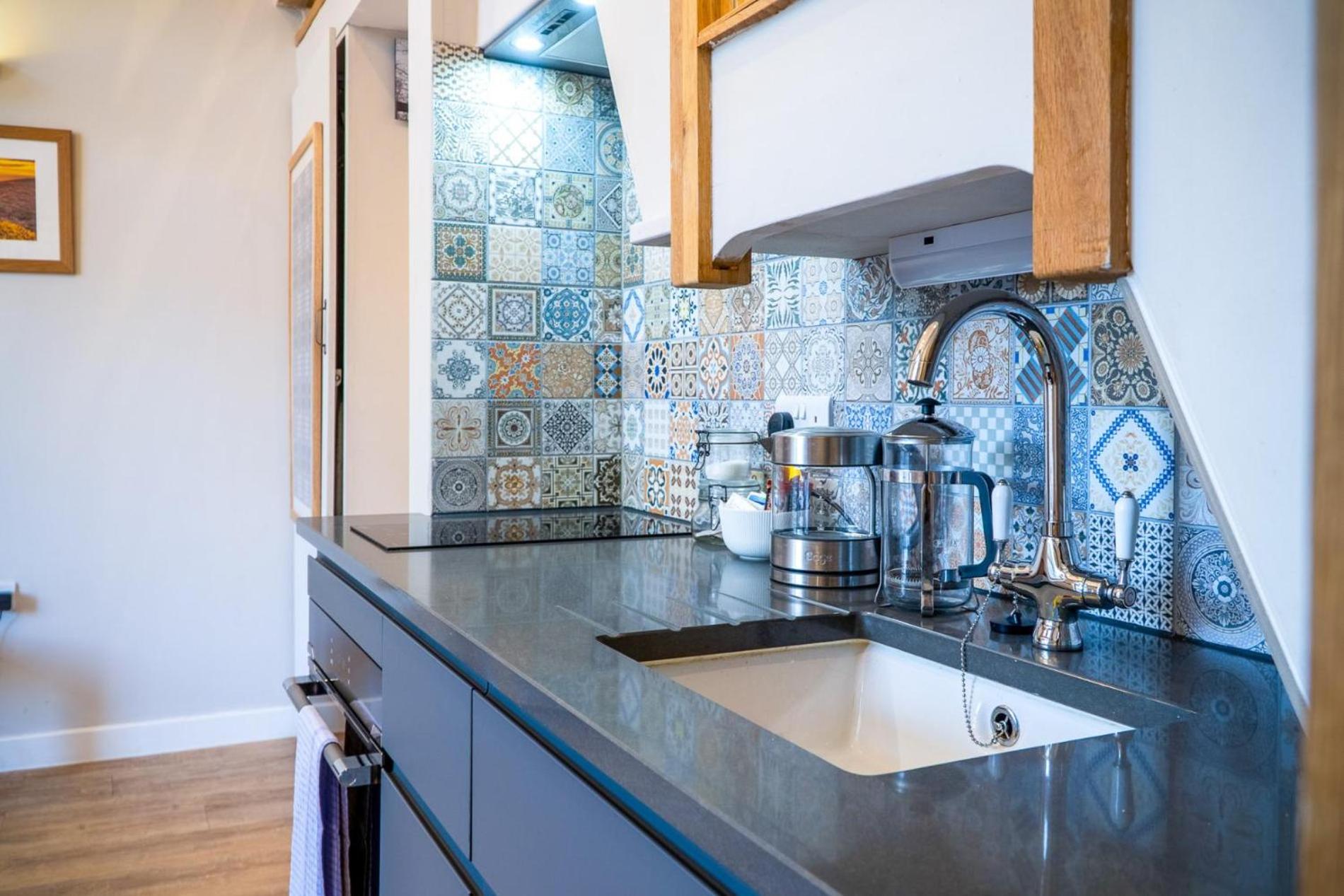 The Old Smithy - 2 Bedroom Cottage - Reynoldston
