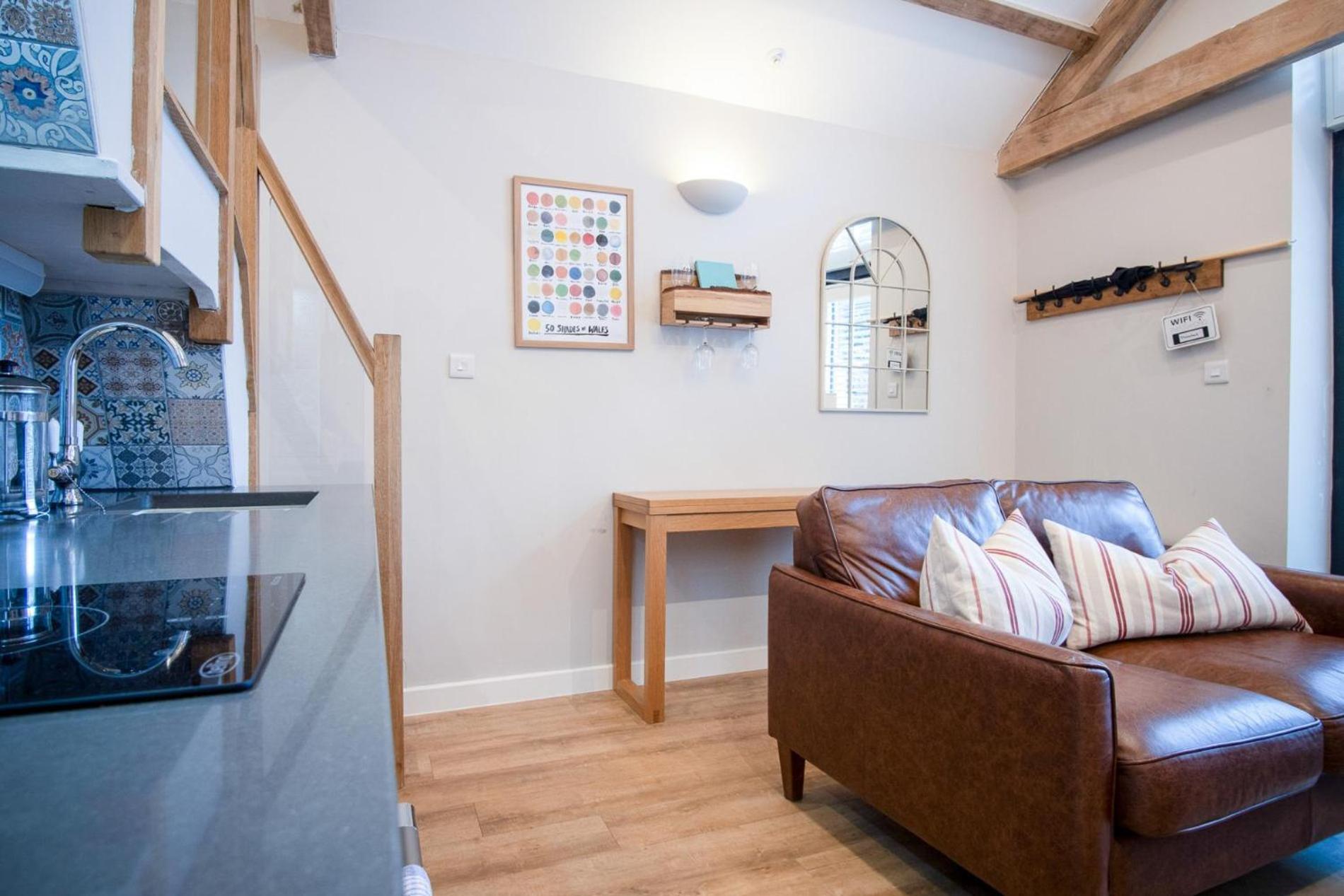 The Old Smithy - 2 Bedroom Cottage - Reynoldston