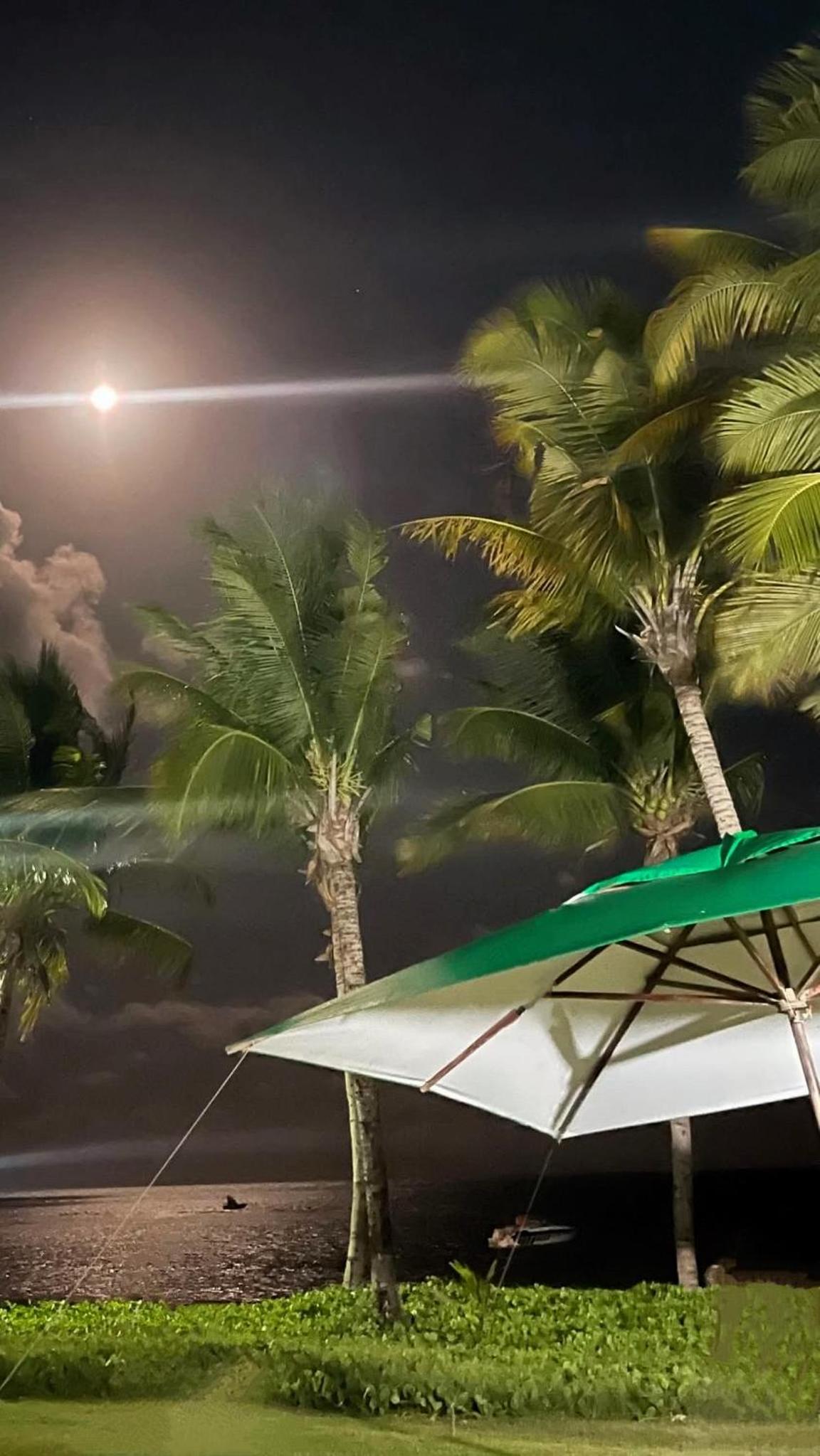 Refúgio à Beira Mar em Tamandaré Pernambucano - Pé na Areia