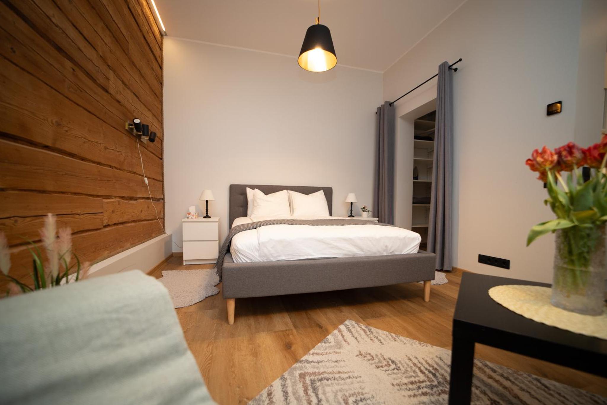 Renovated Studio with Wooden Interior, Central Rakvere