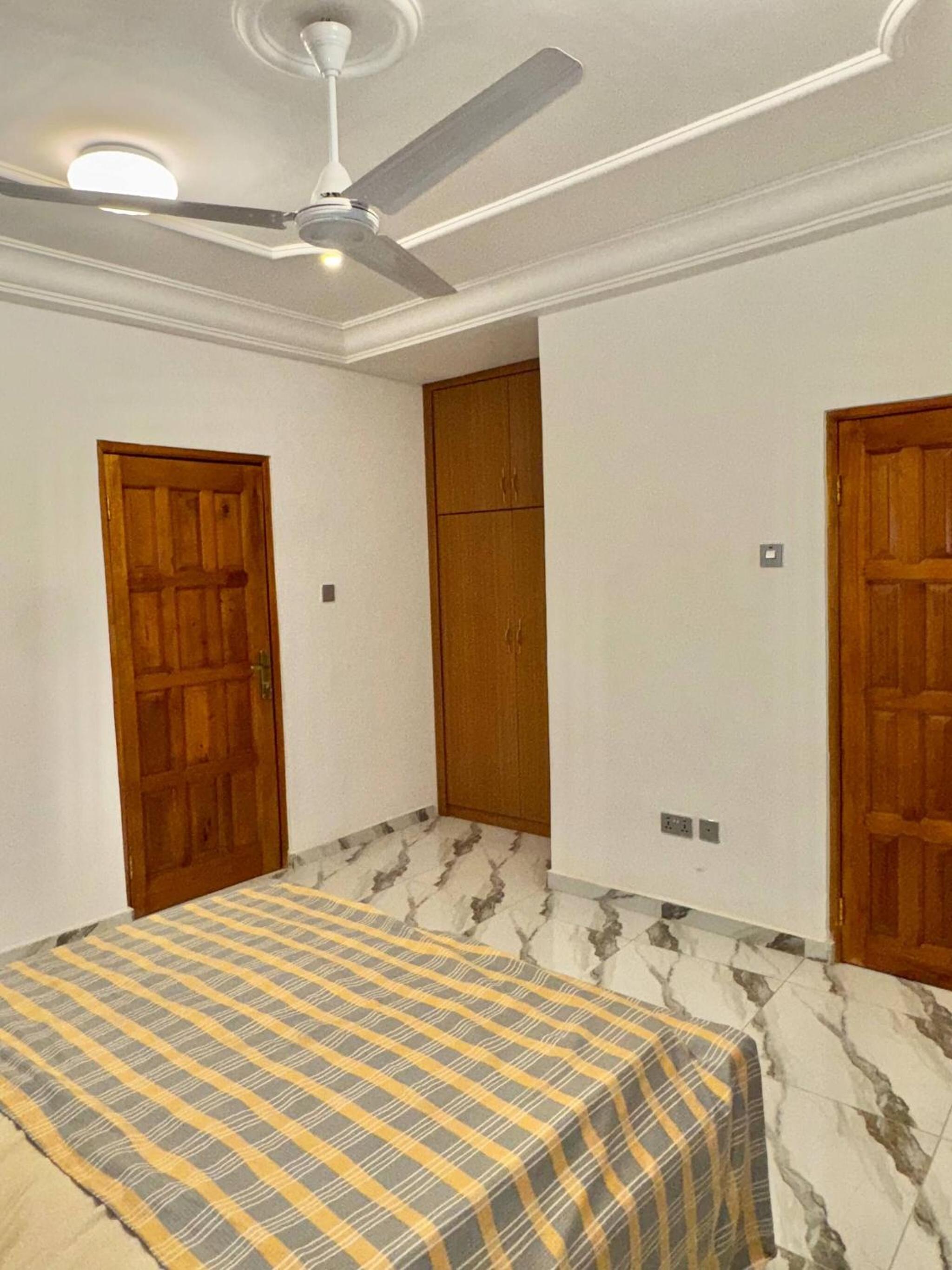 Charming 2 Bedroom House in Vibrant Ablekuma Olebu