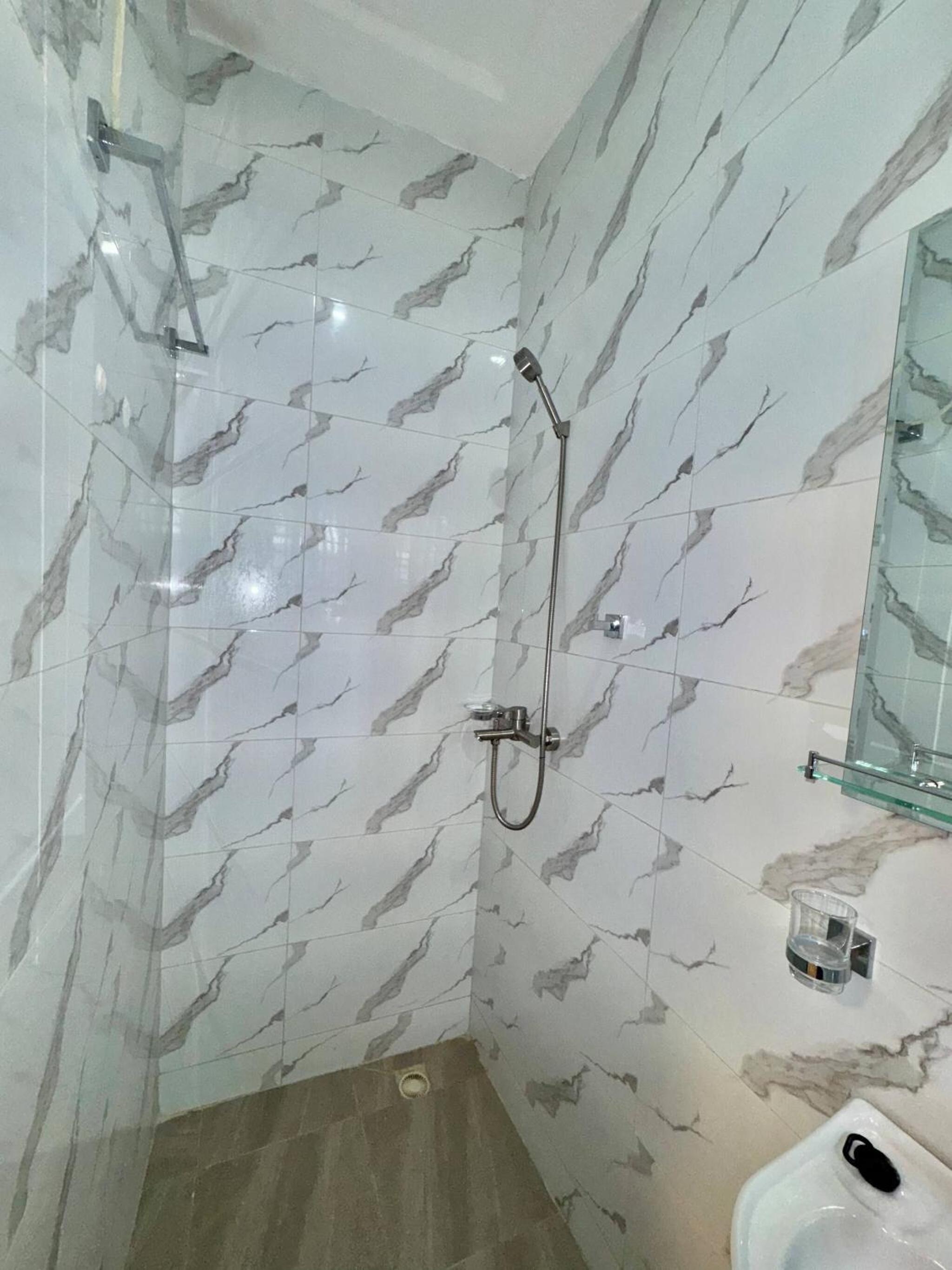 Charming 2 Bedroom House in Vibrant Ablekuma Olebu