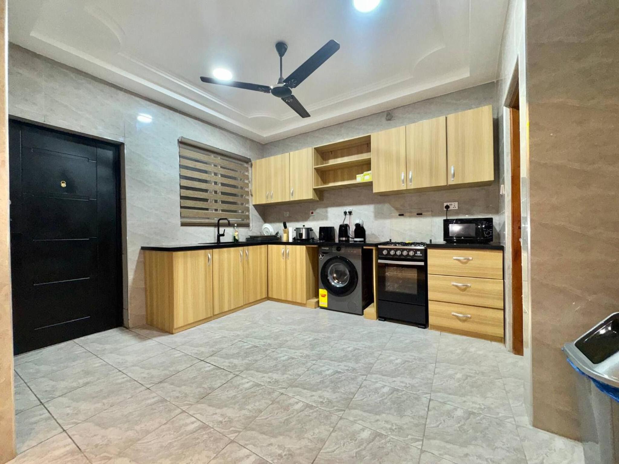 Charming 2 Bedroom House in Vibrant Ablekuma Olebu
