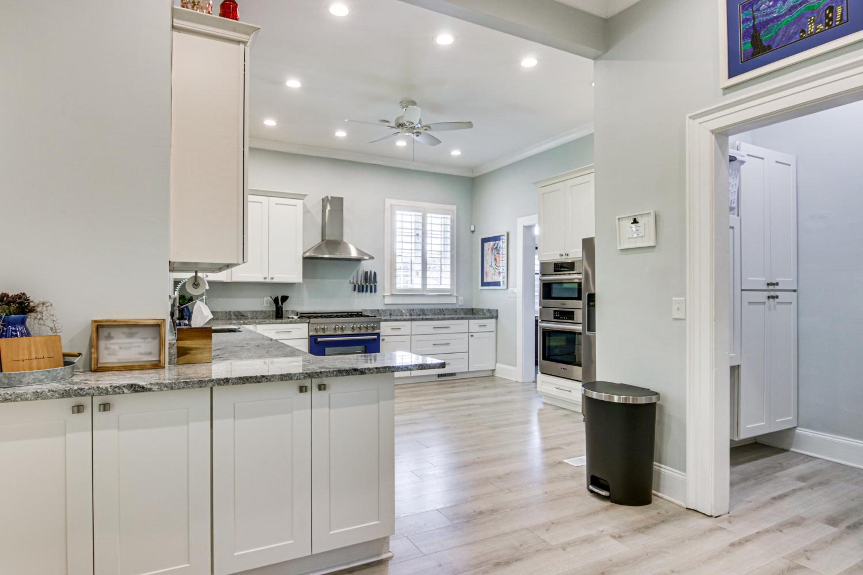 Walk to Coker University and Dtwn! Home with Game Room