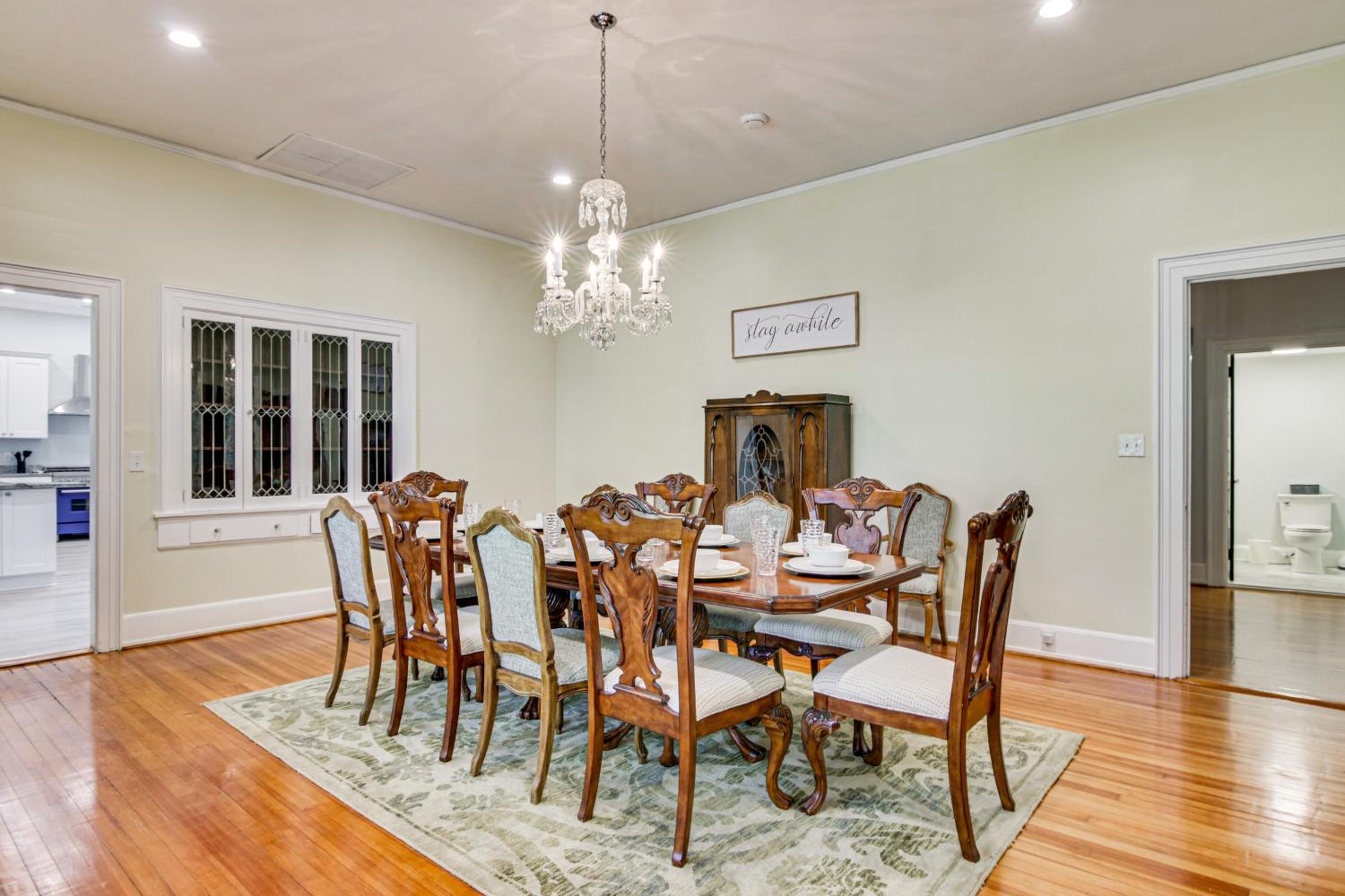 Walk to Coker University and Dtwn! Home with Game Room