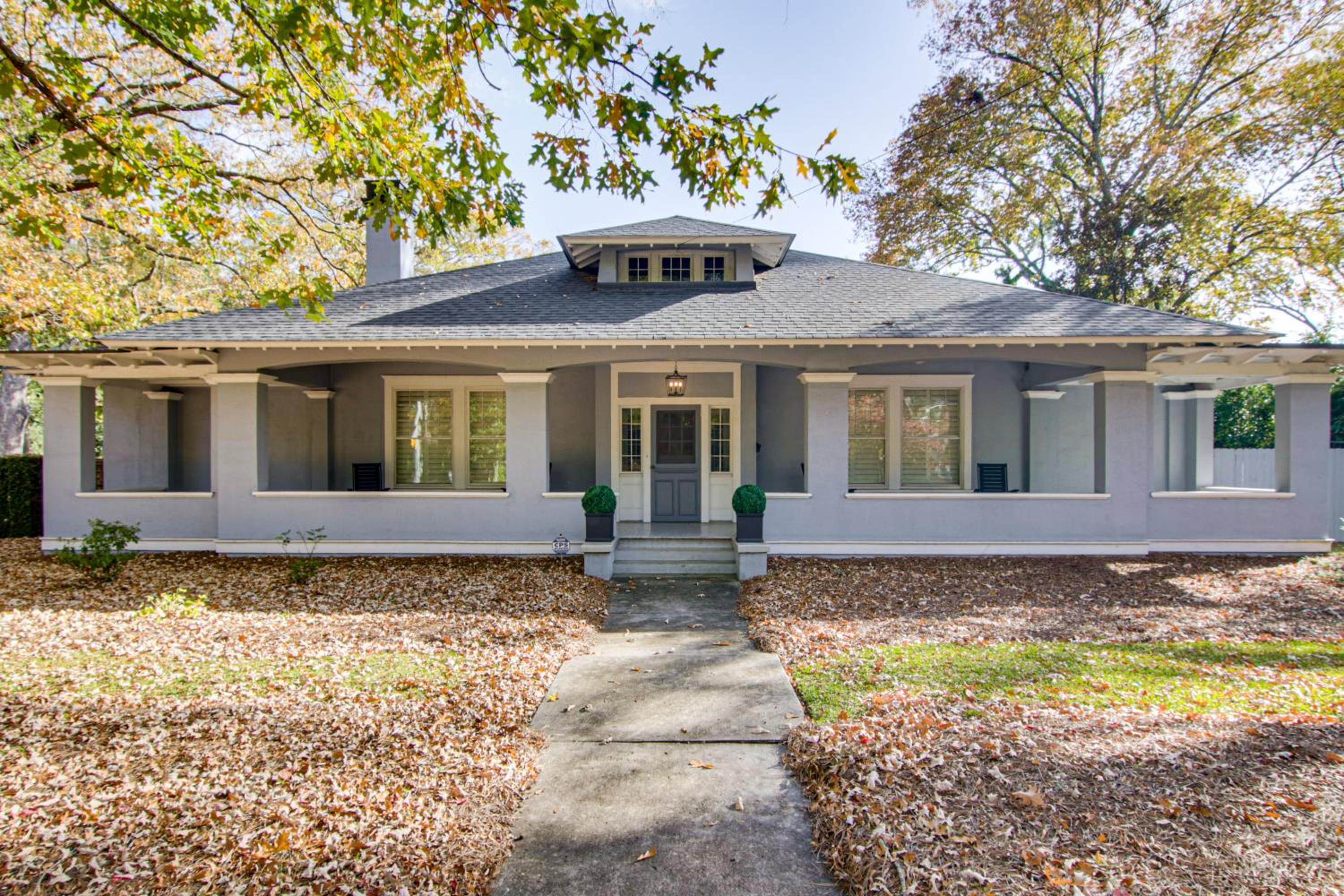 Walk to Coker University and Dtwn! Home with Game Room