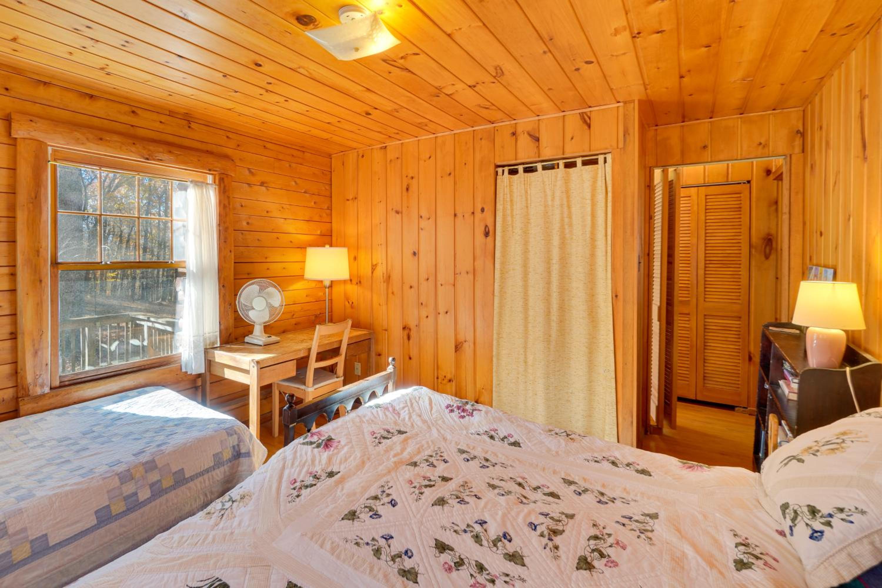 On-Site Trails, Pond! Rustic Harpers Ferry Cabin