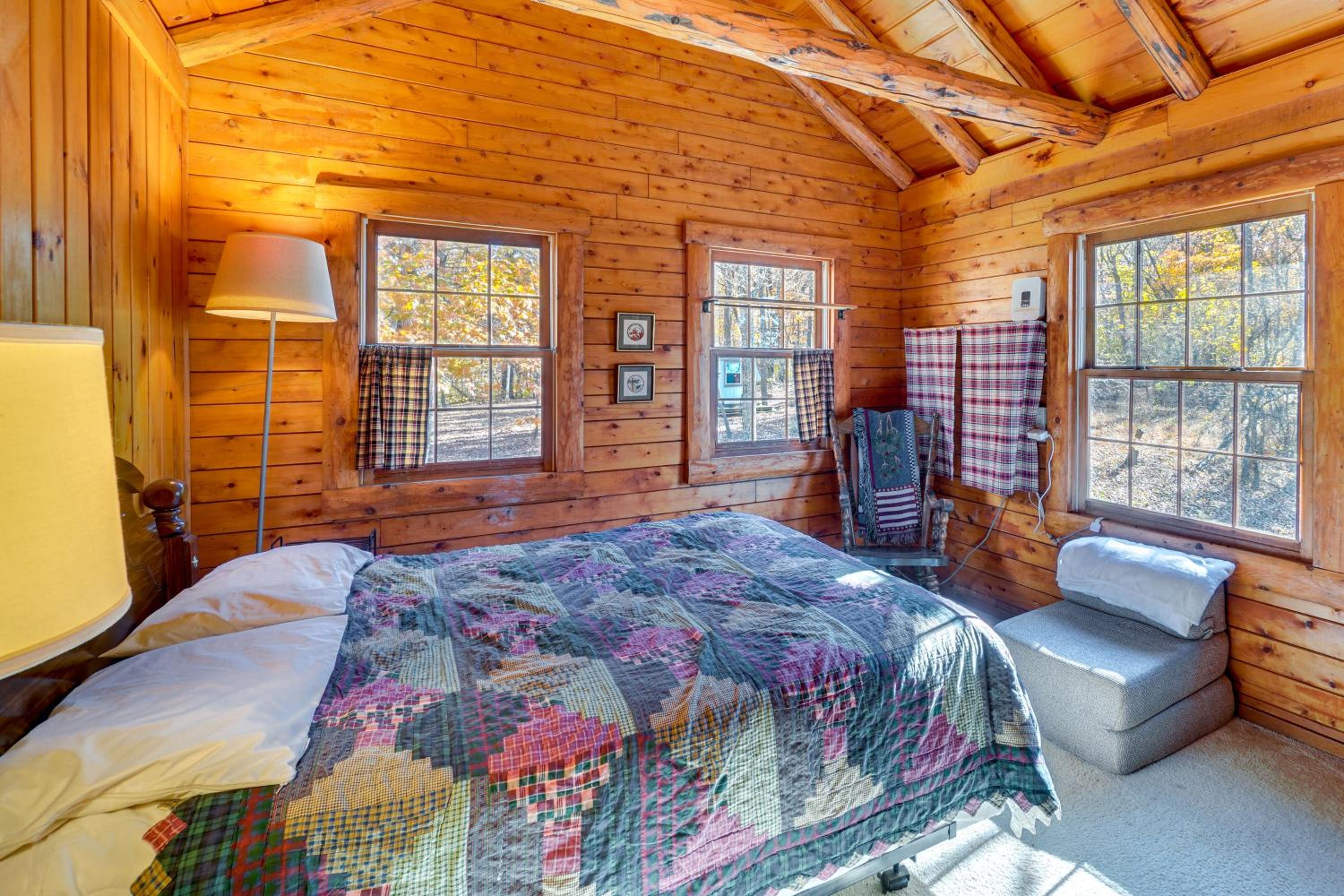 On-Site Trails, Pond! Rustic Harpers Ferry Cabin