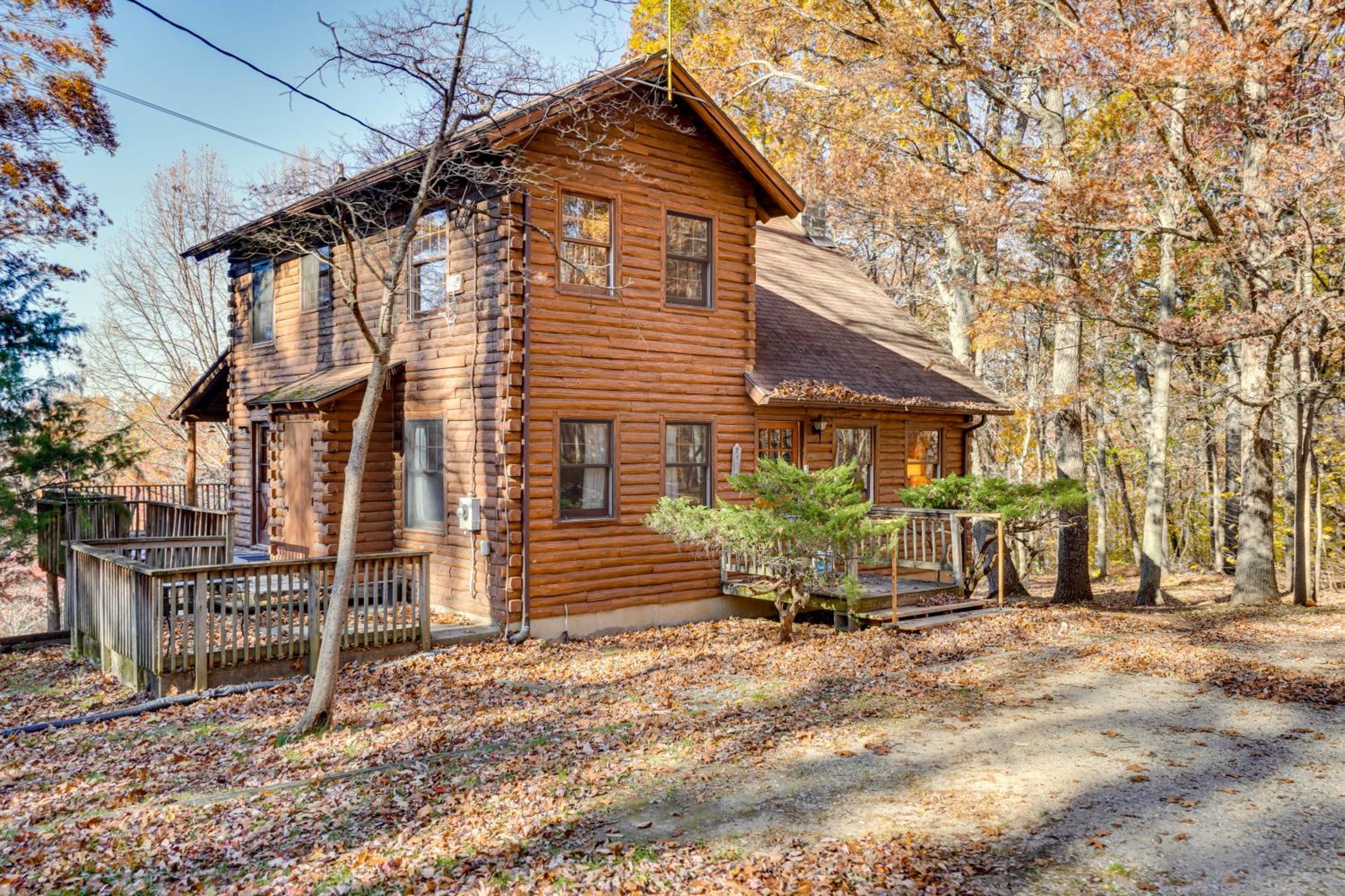 On-Site Trails, Pond! Rustic Harpers Ferry Cabin