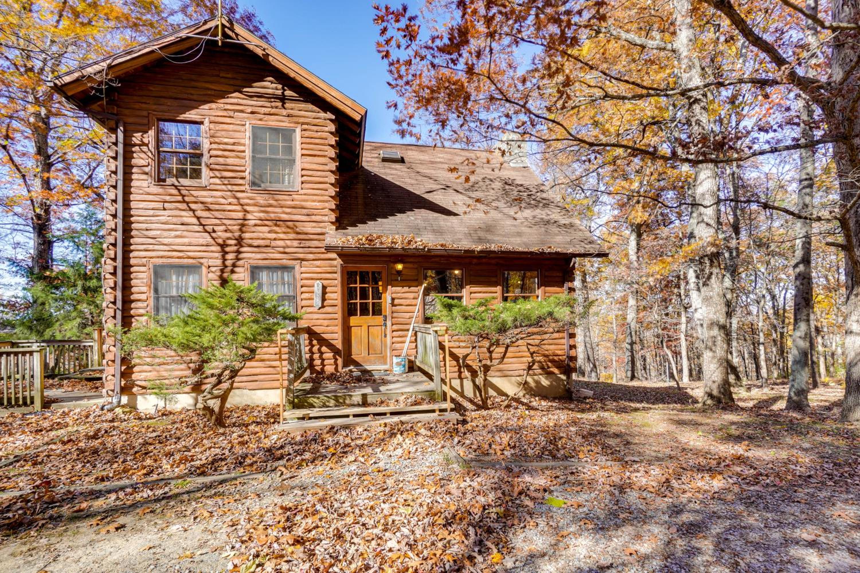 On-Site Trails, Pond! Rustic Harpers Ferry Cabin