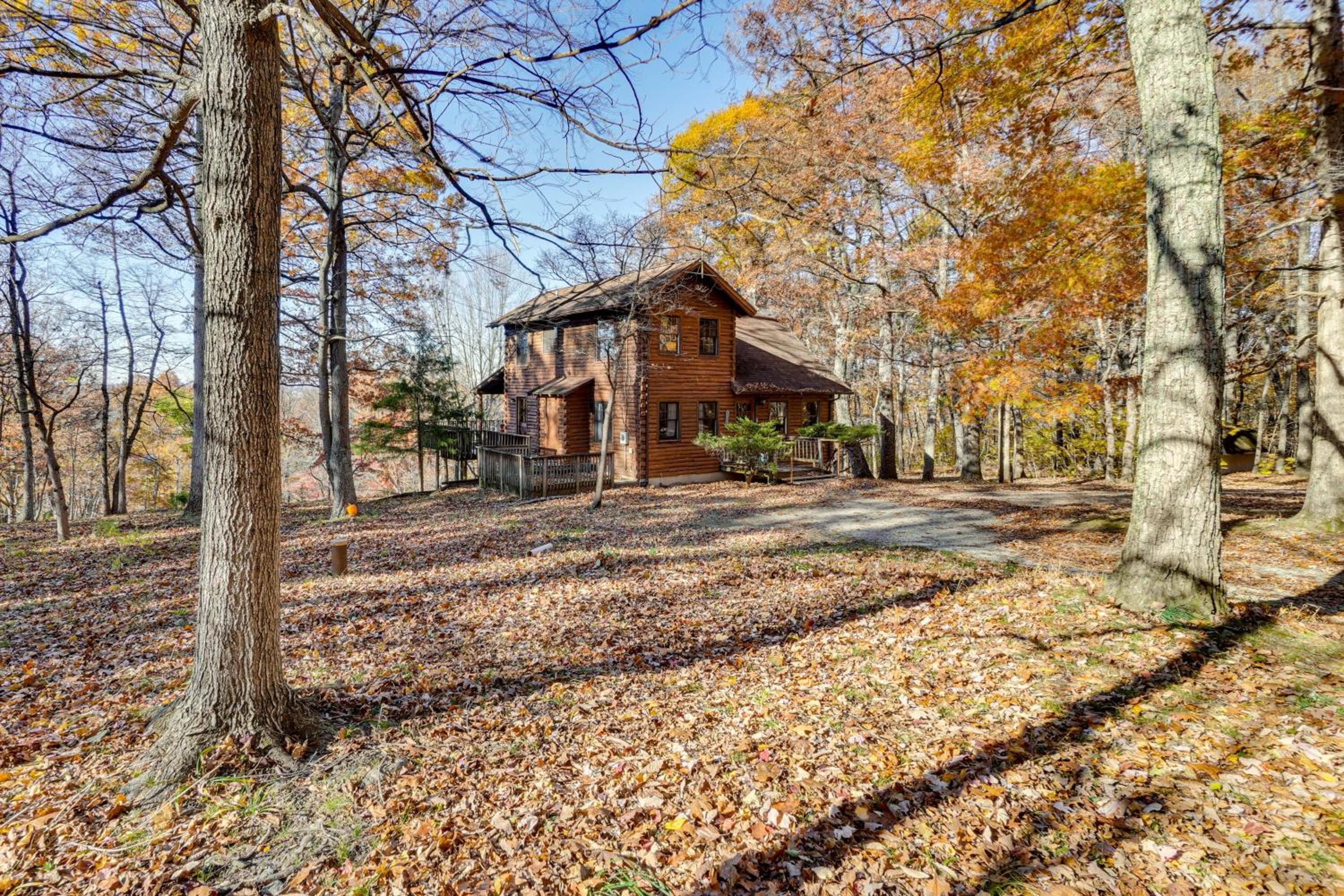 On-Site Trails, Pond! Rustic Harpers Ferry Cabin