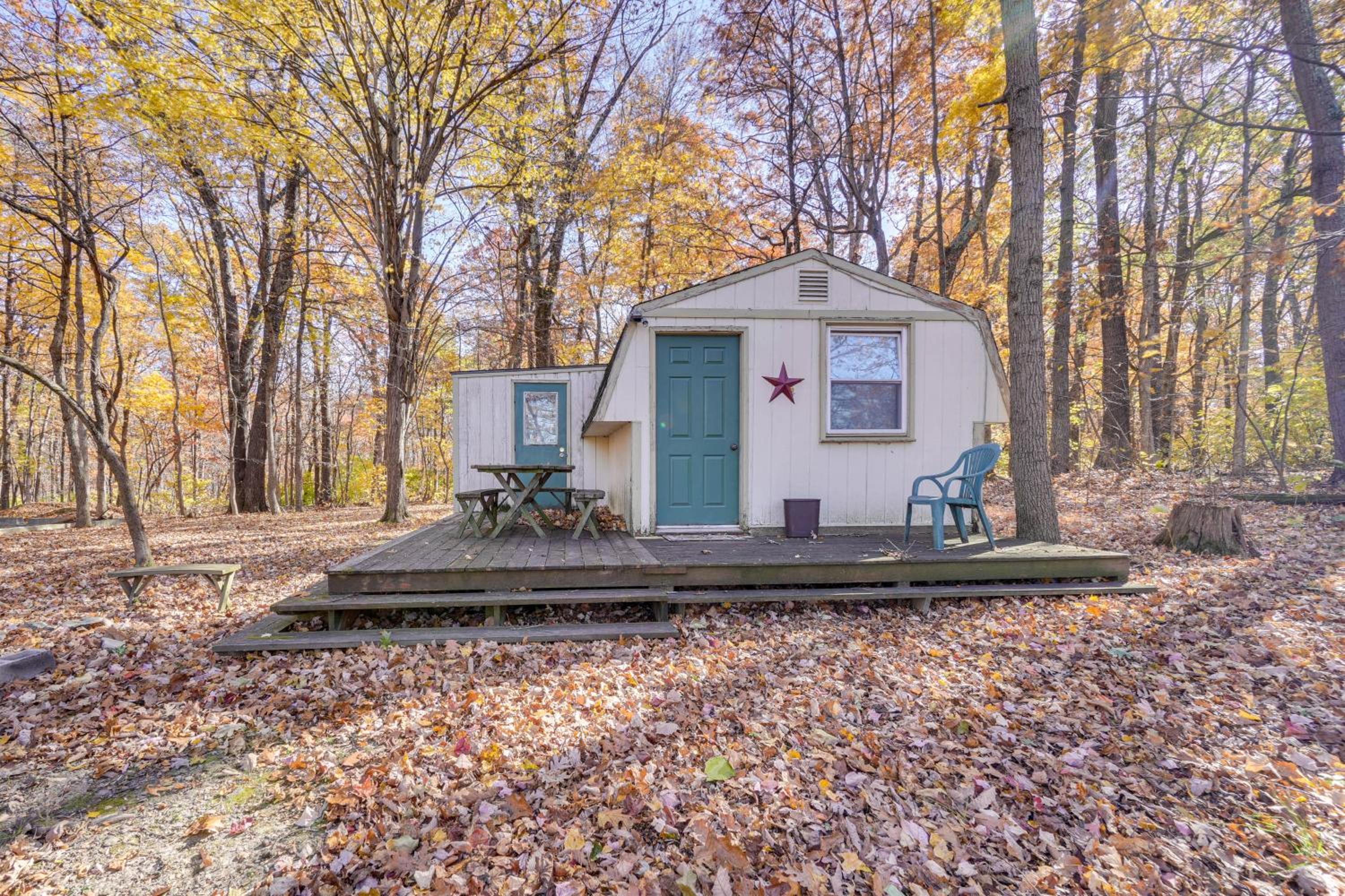 On-Site Trails, Pond! Rustic Harpers Ferry Cabin