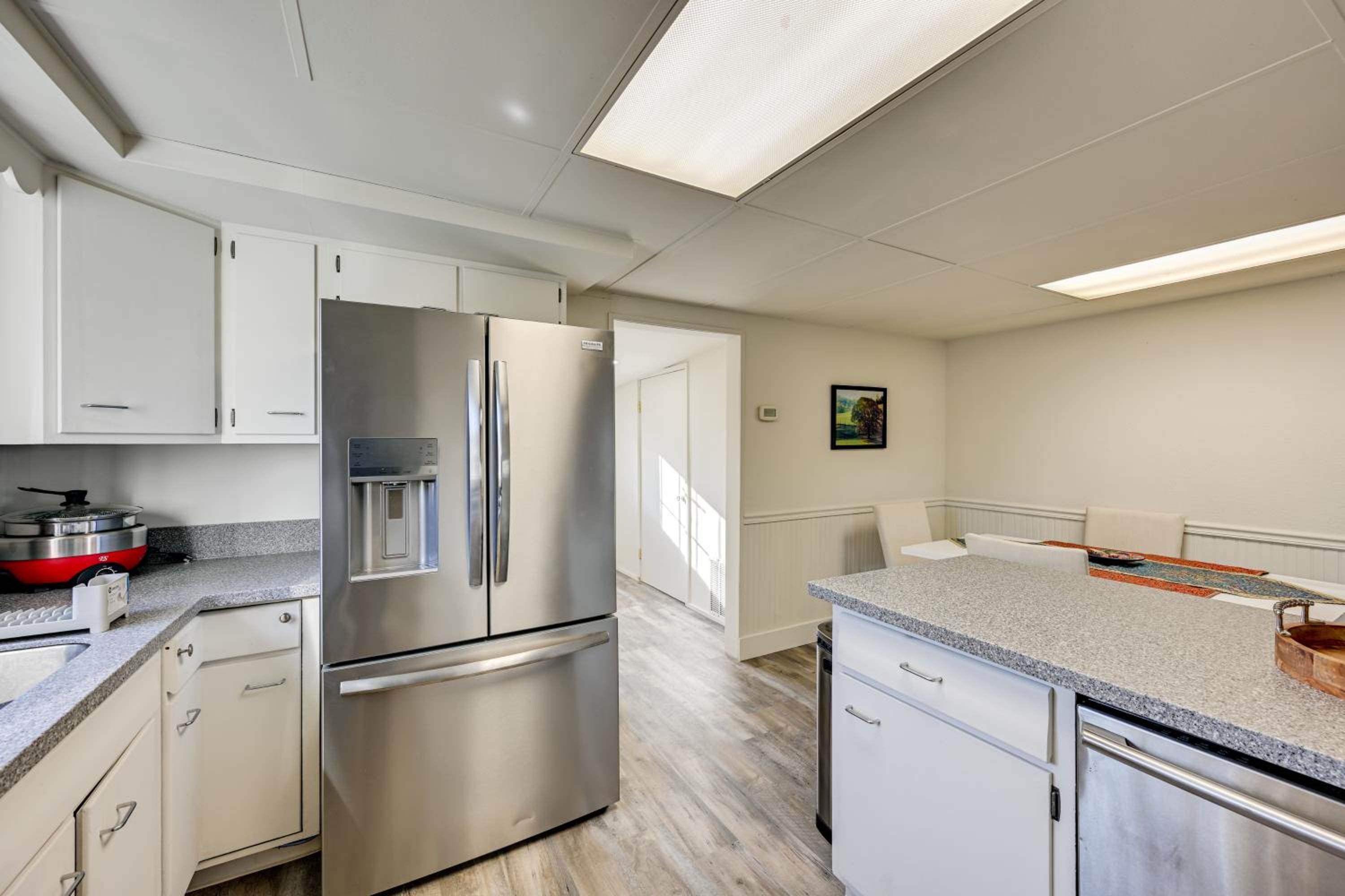 3 Mi to Auburn Station! Commuter-Friendly Home