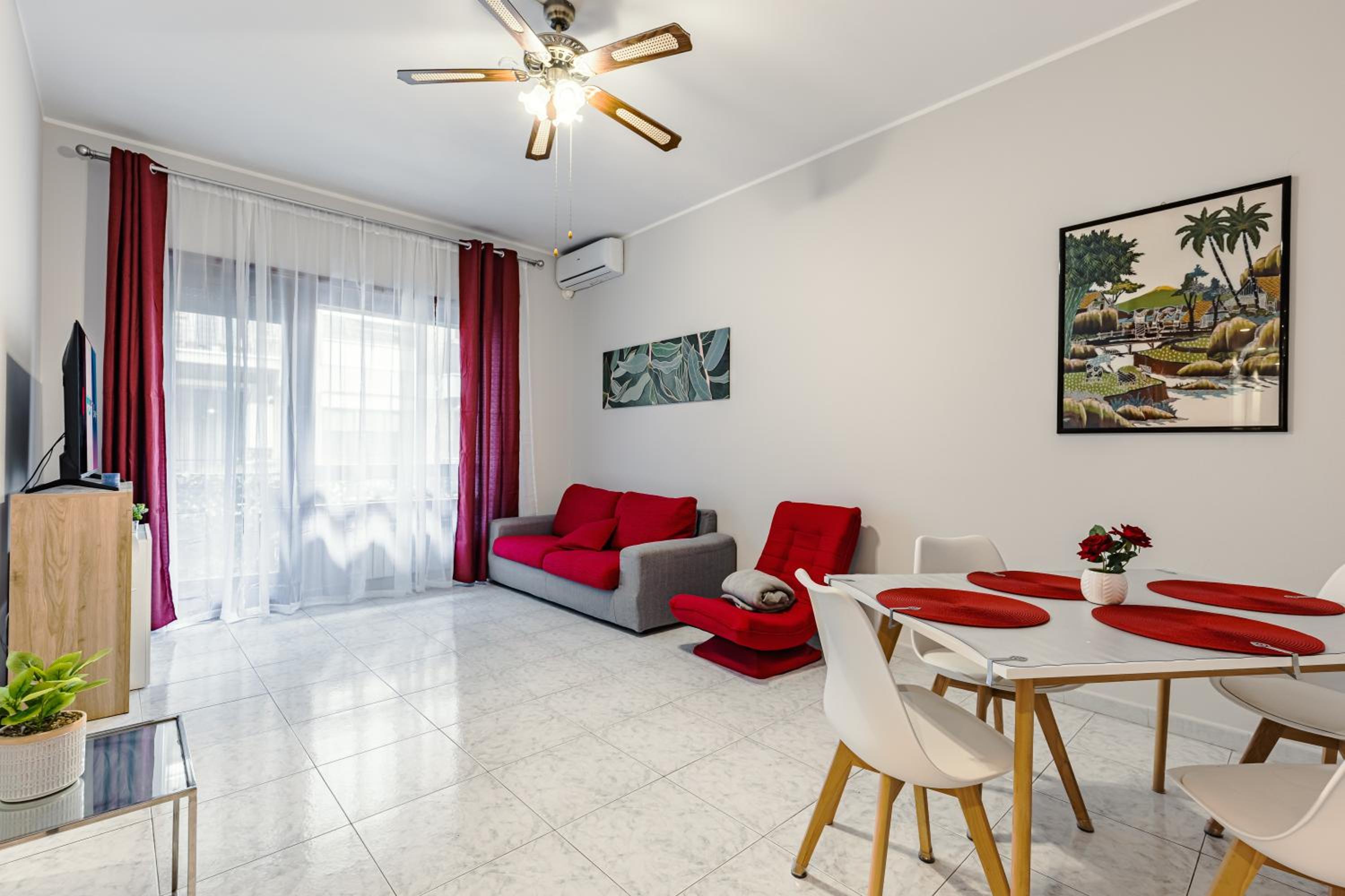 Raf Rhome Seaside - Center 200m to the Sea