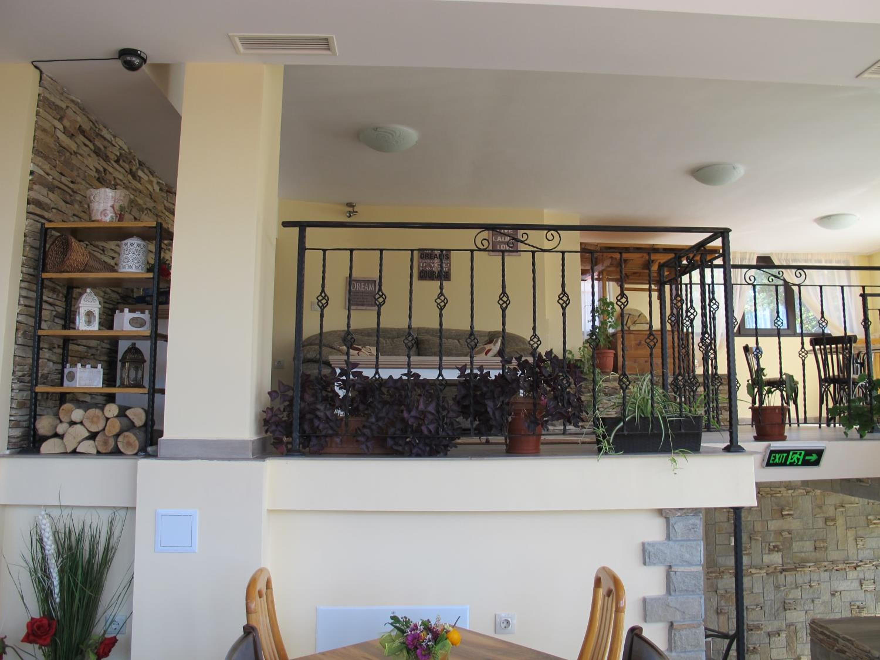 Guest House & Bistro Lefterova