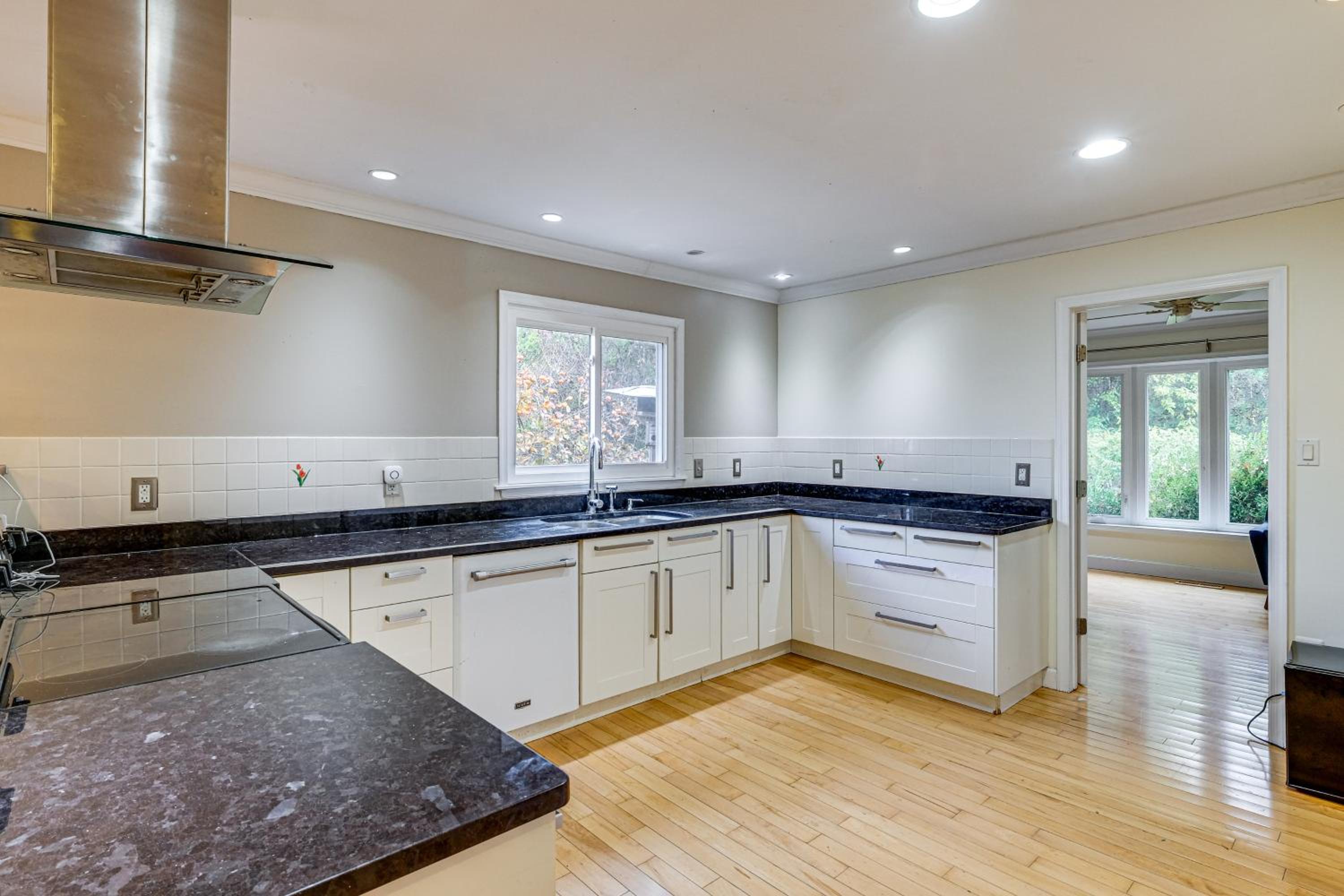 Serene and Spacious! Family-Friendly Catharpin Home