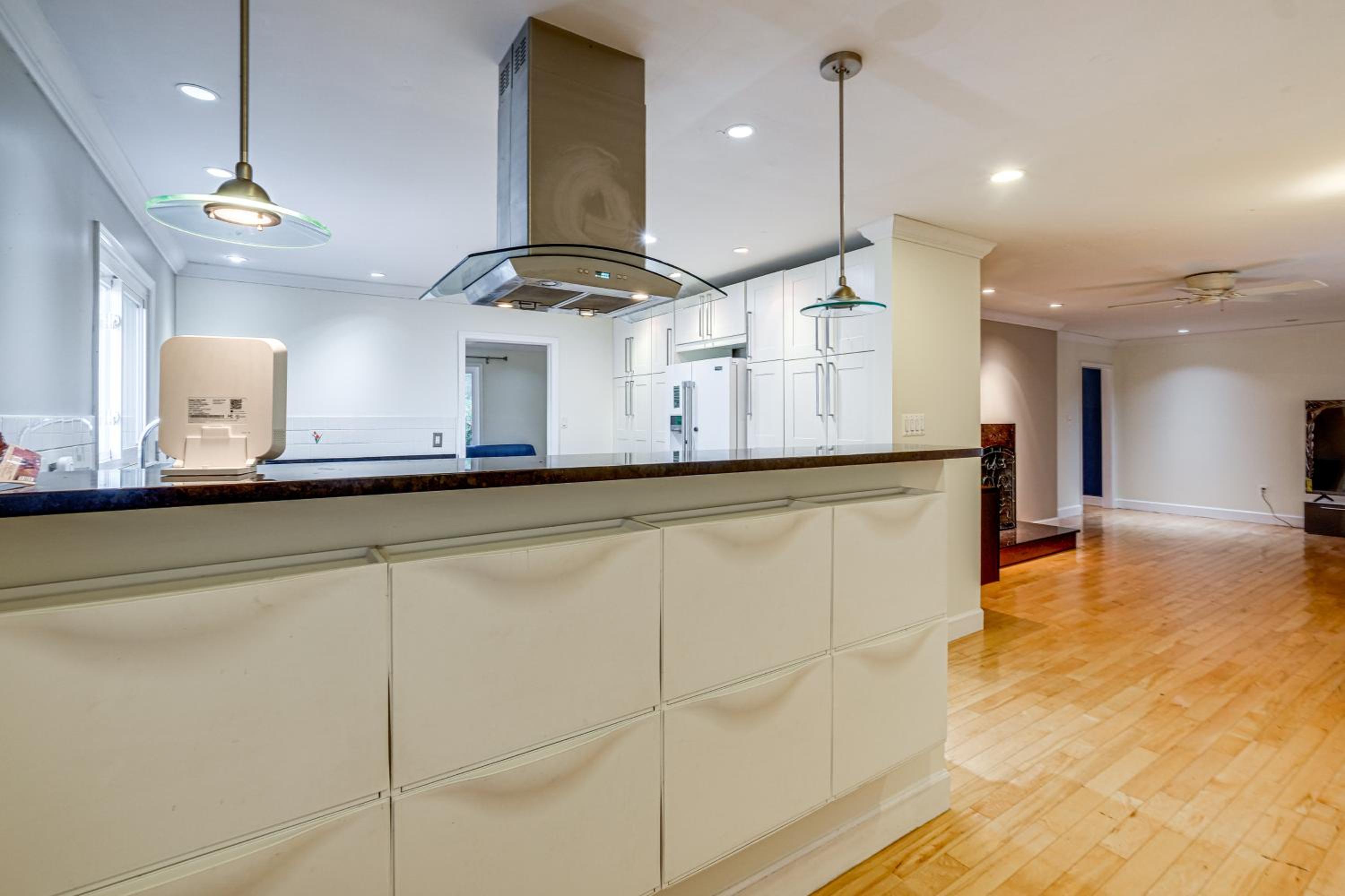 Serene and Spacious! Family-Friendly Catharpin Home