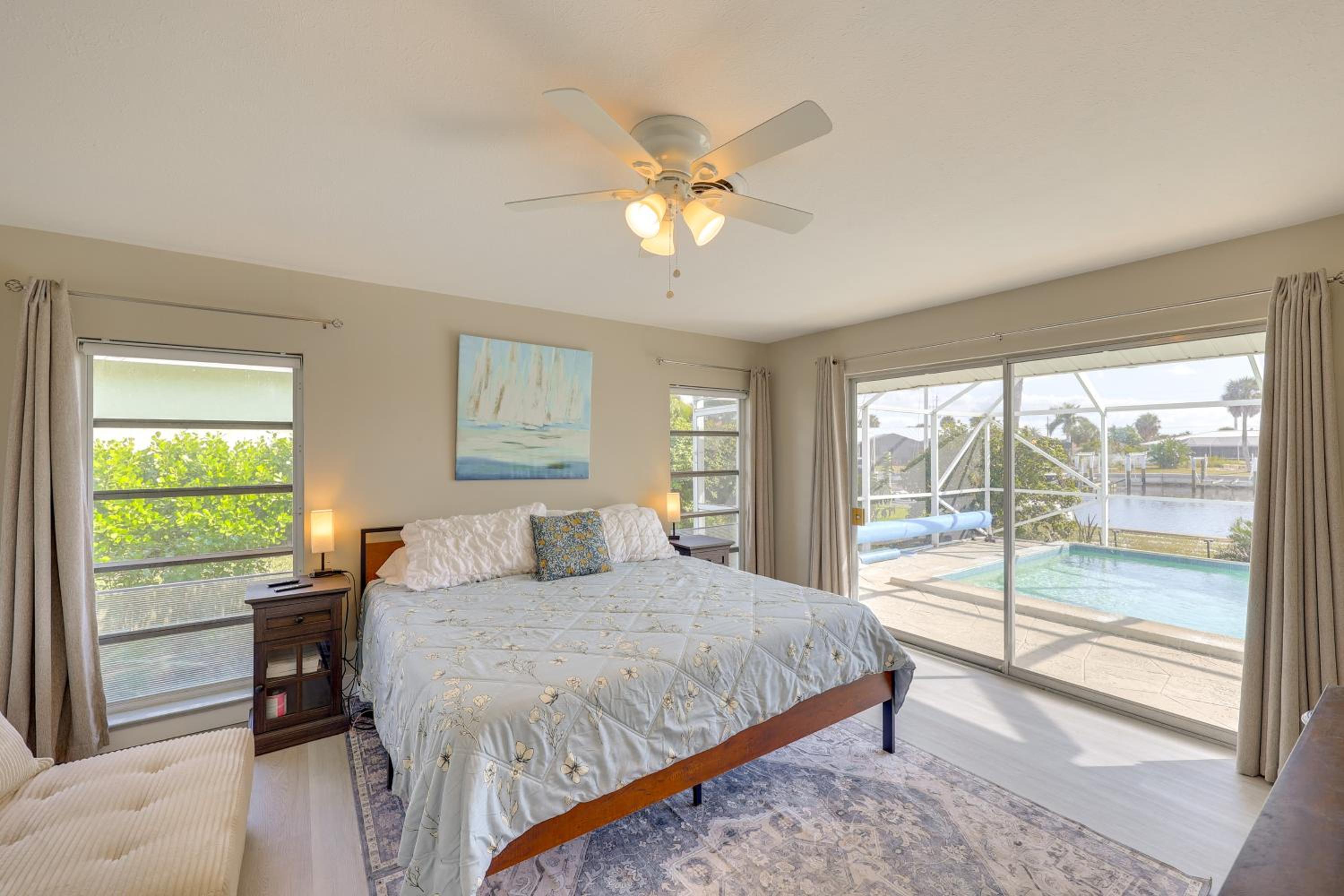 Waterfront Punta Gorda Paradise Dock and Pool!