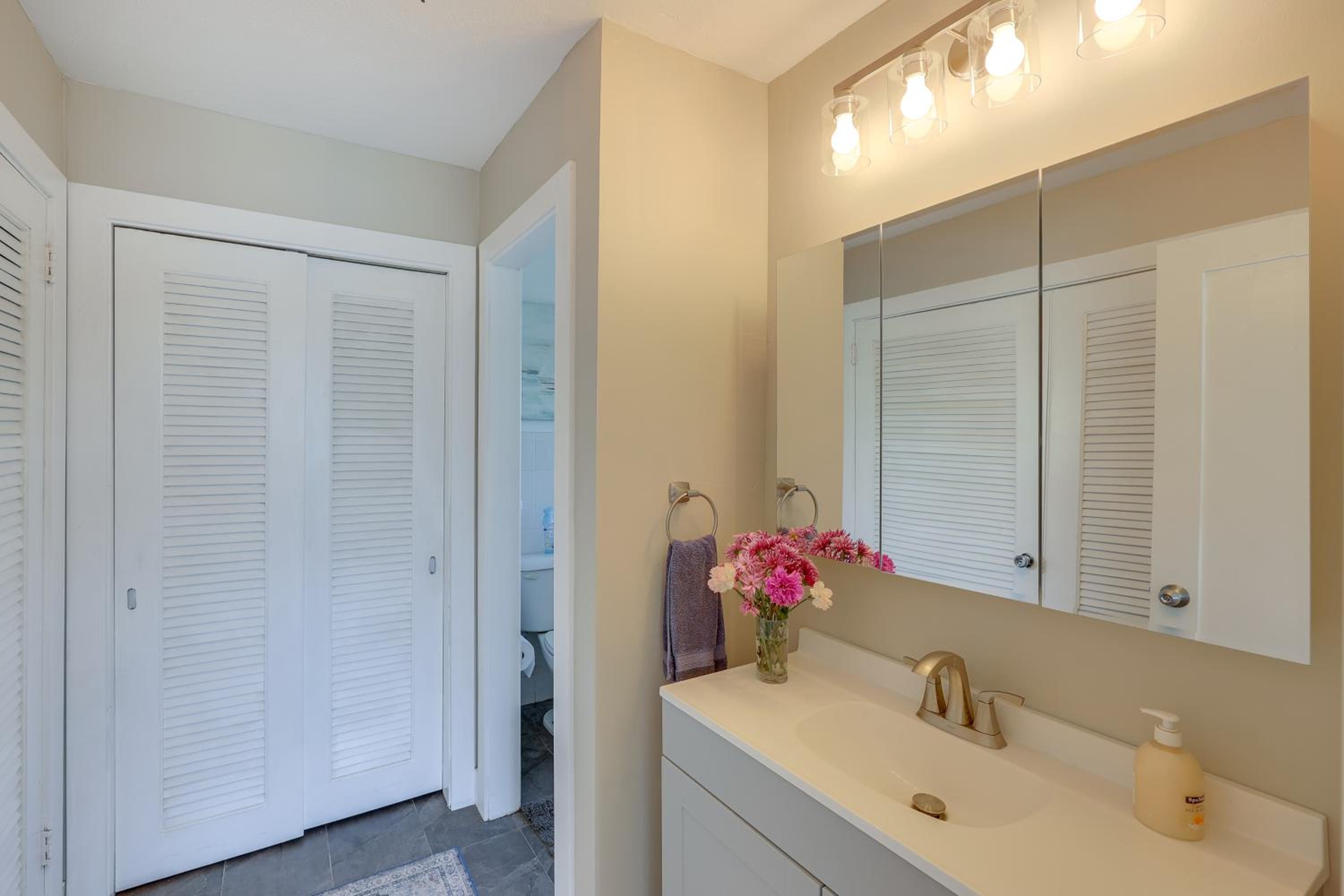 Waterfront Punta Gorda Paradise Dock and Pool!