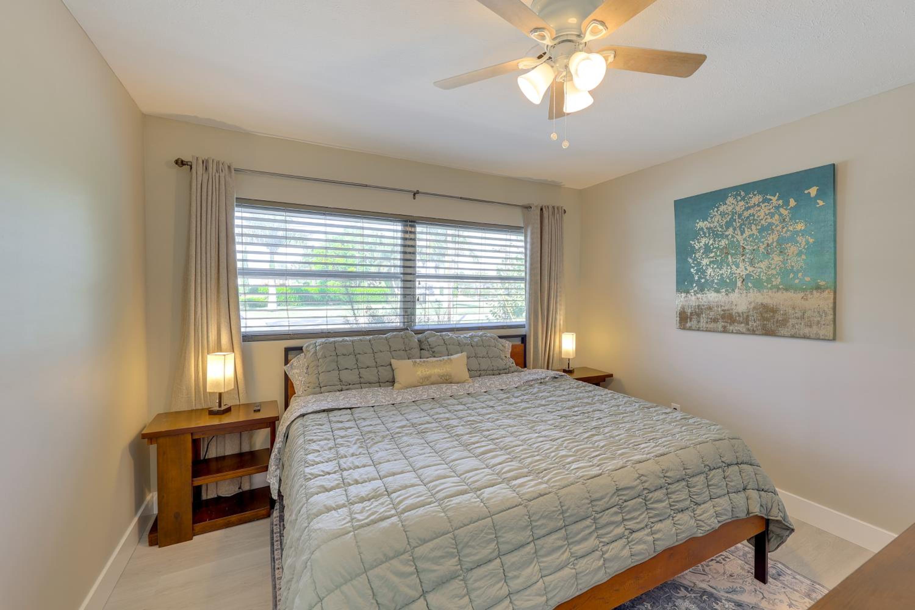 Waterfront Punta Gorda Paradise Dock and Pool!