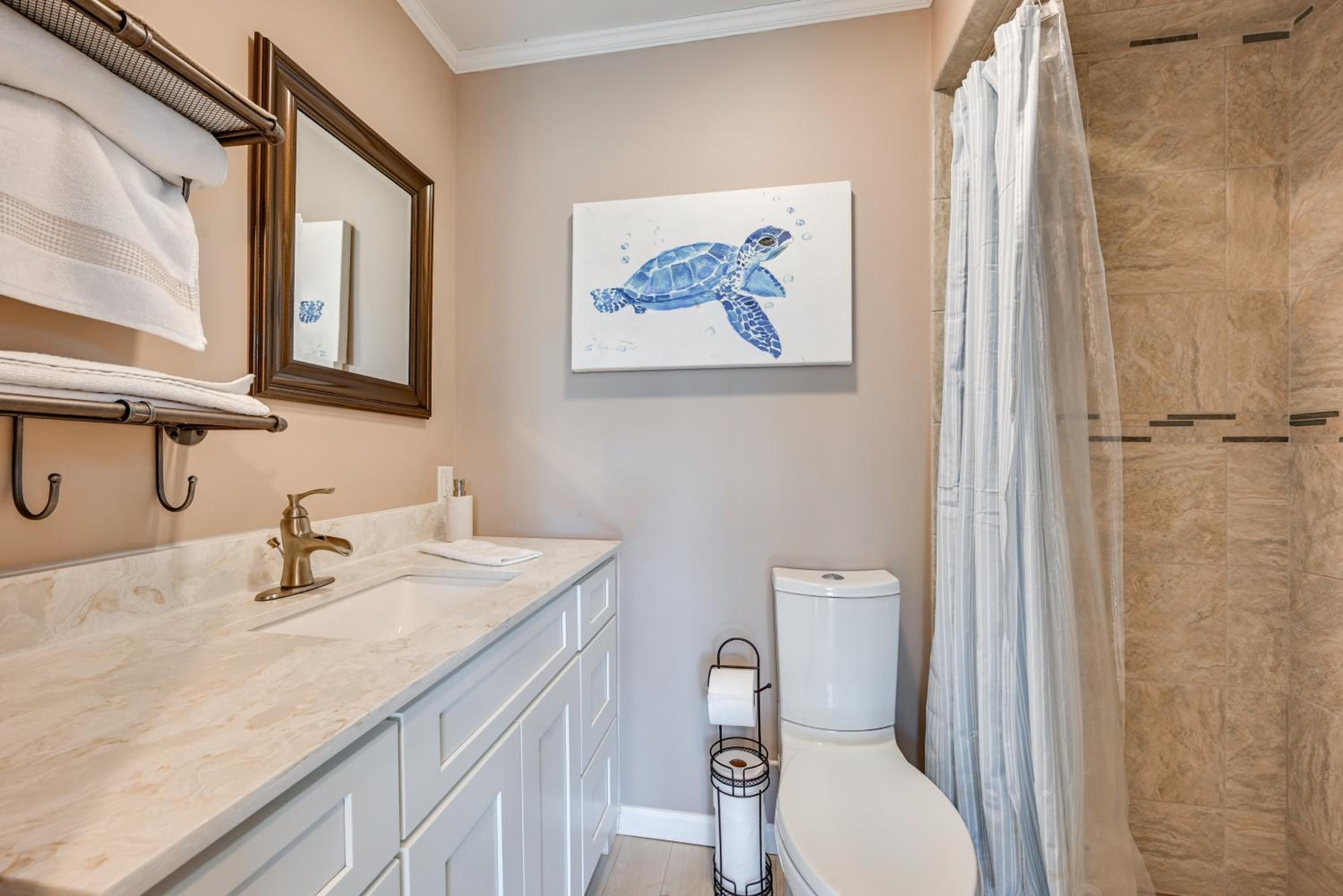 A Hidden Gem! Couples Escape with Dale Hollow Views