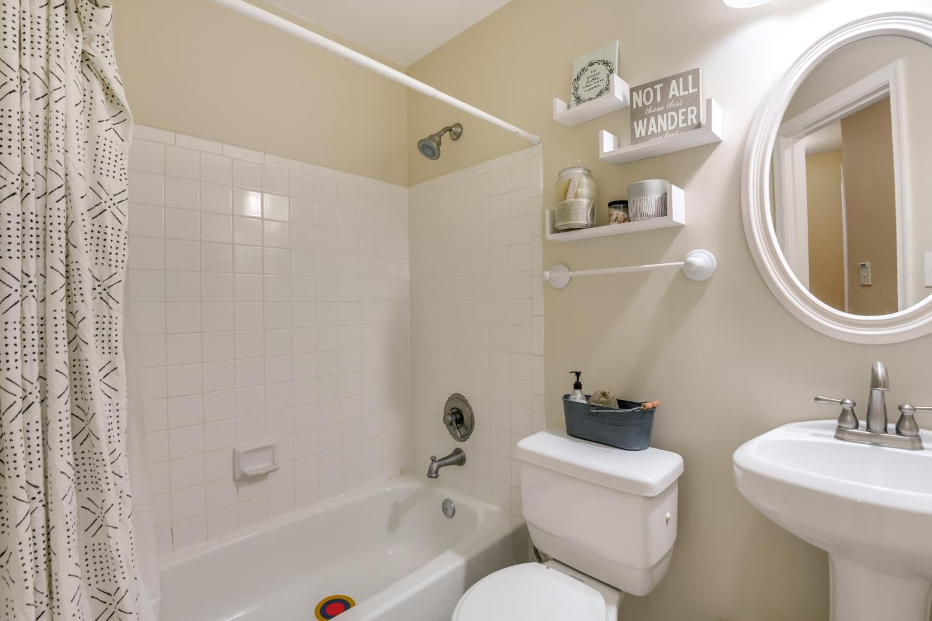 Tranquil Townhouse Retreat with Deck in Germantown!