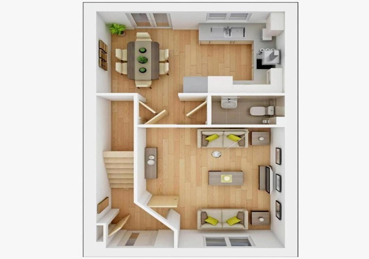 Stylish Innsworth home with garden & parking