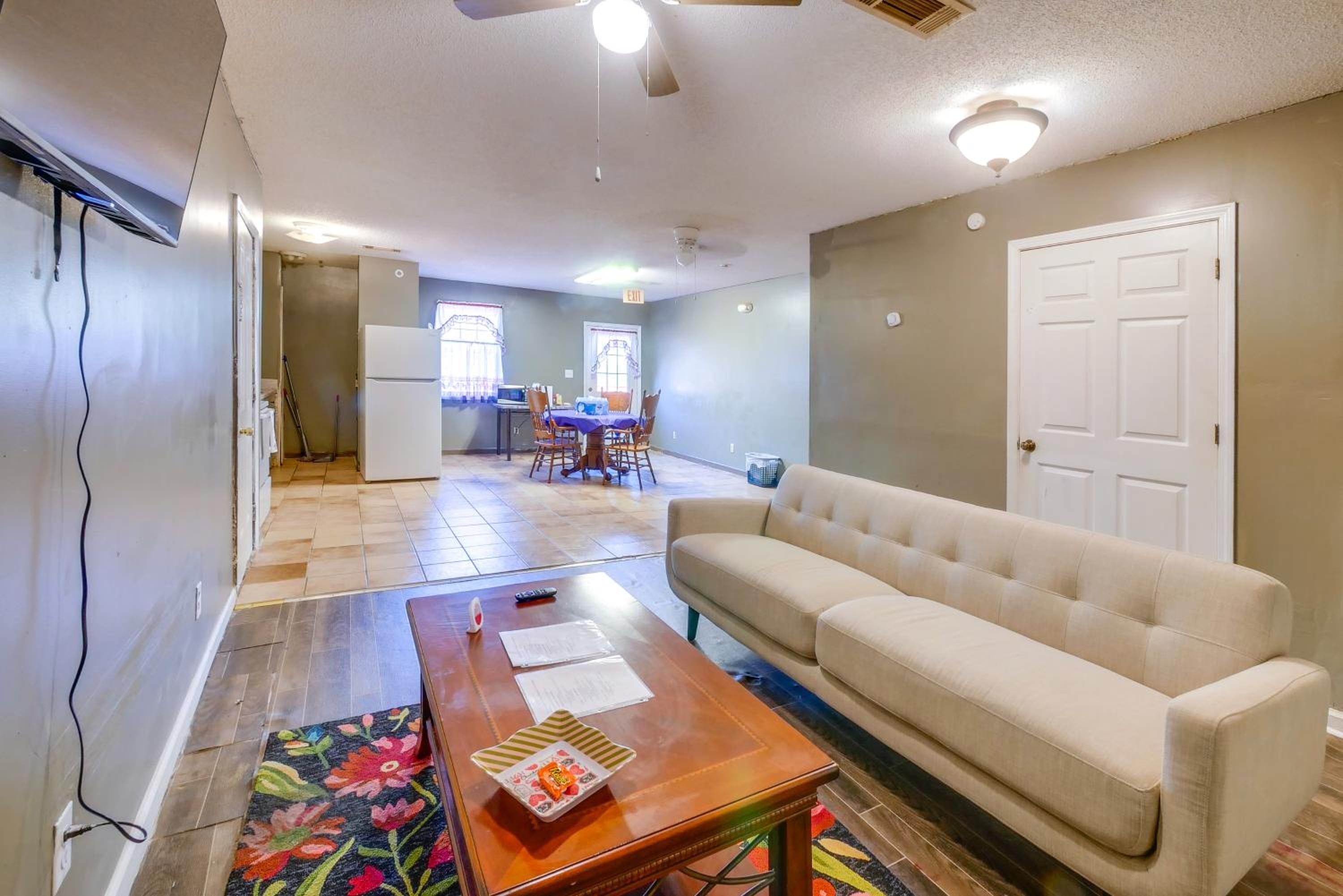 Rural Retreat in Fort Valley 8 Mi to Main Street!