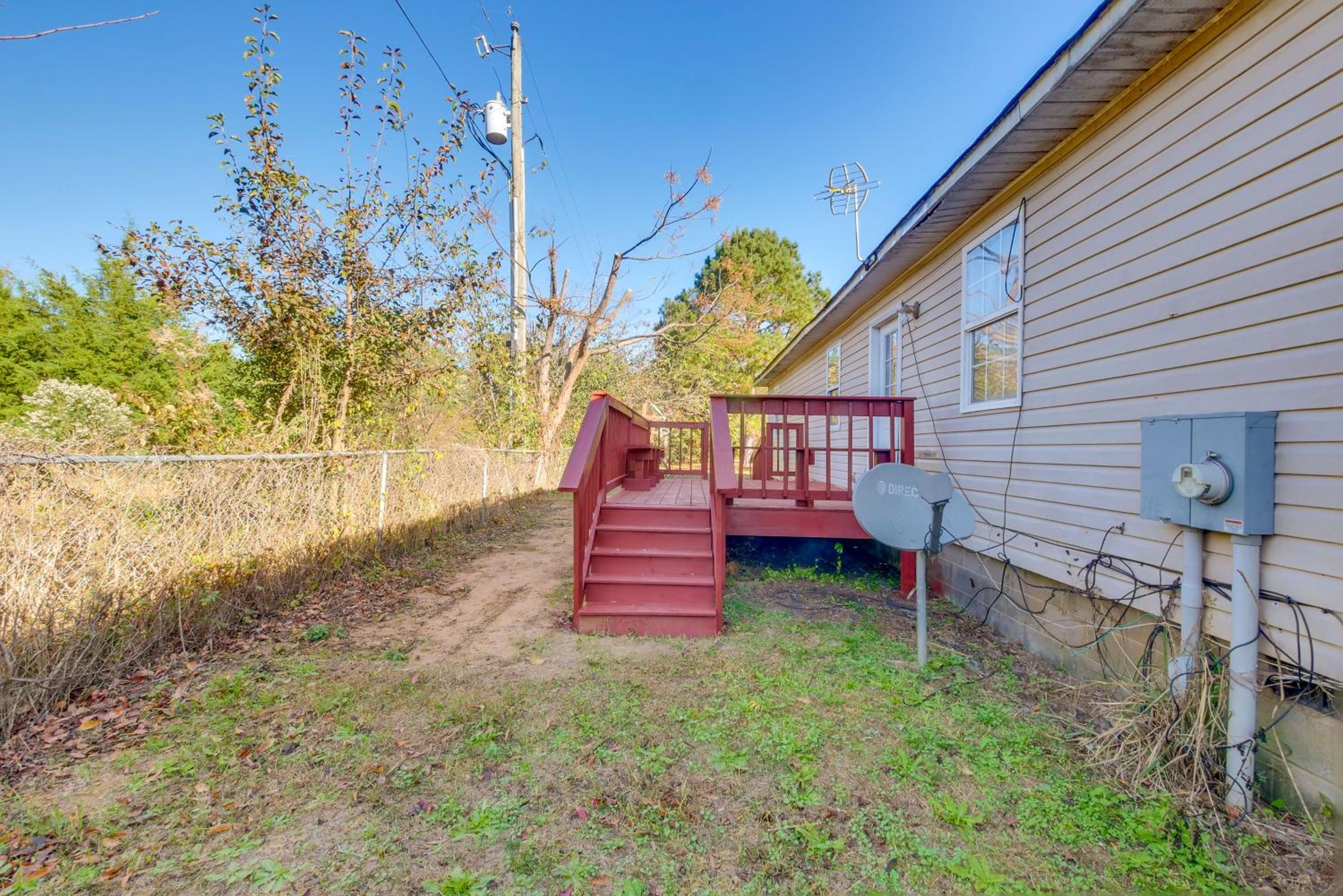 Rural Retreat in Fort Valley 8 Mi to Main Street!