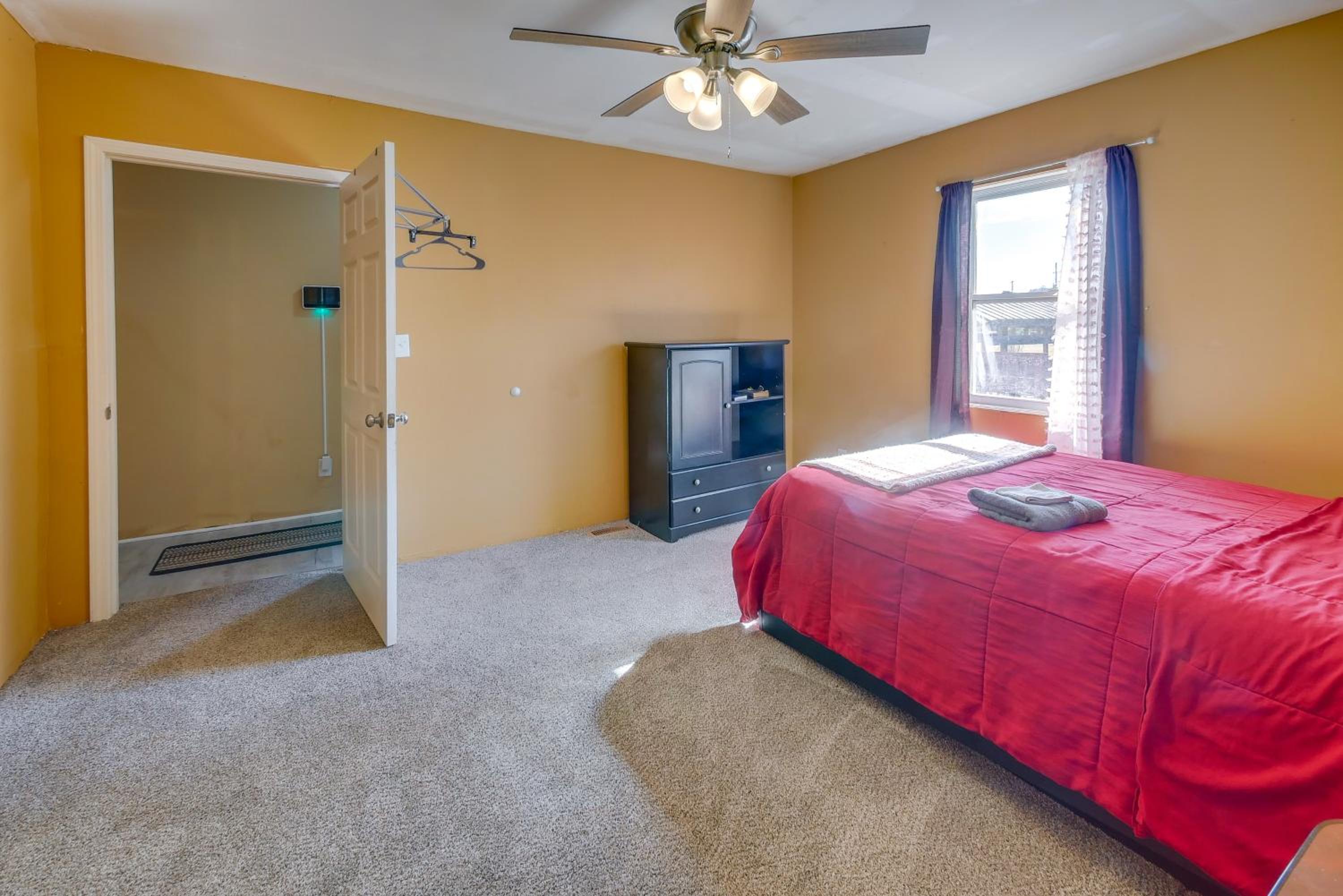 Great for Gatherings! Rural Fort Valley Retreat