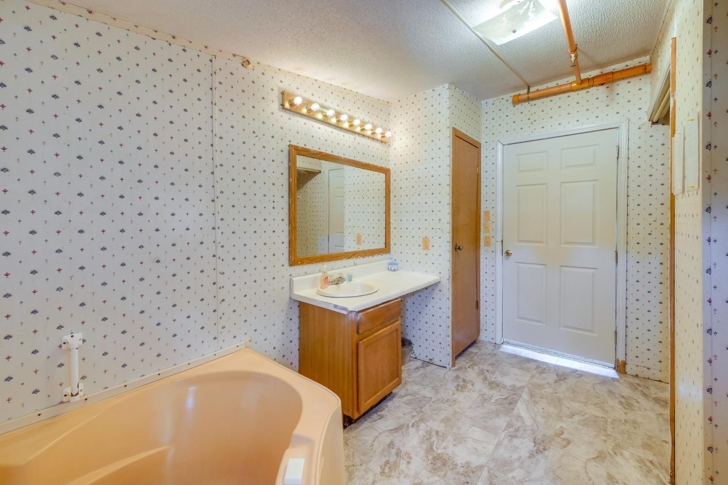 Close to Festivals and Rodeos! Fort Valley Apt