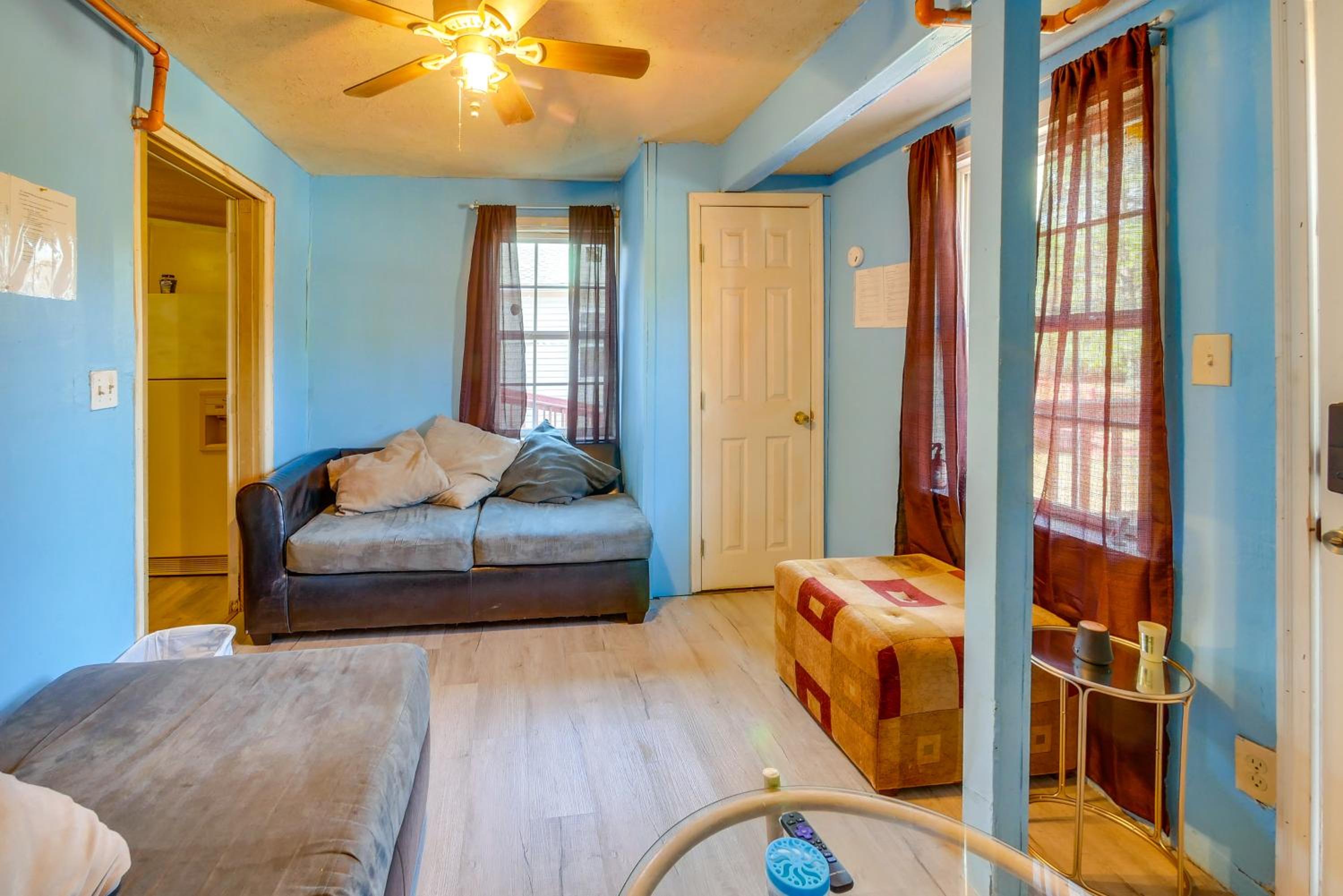 Countryside Escape, 8 Mi to FVSU and Main Street!