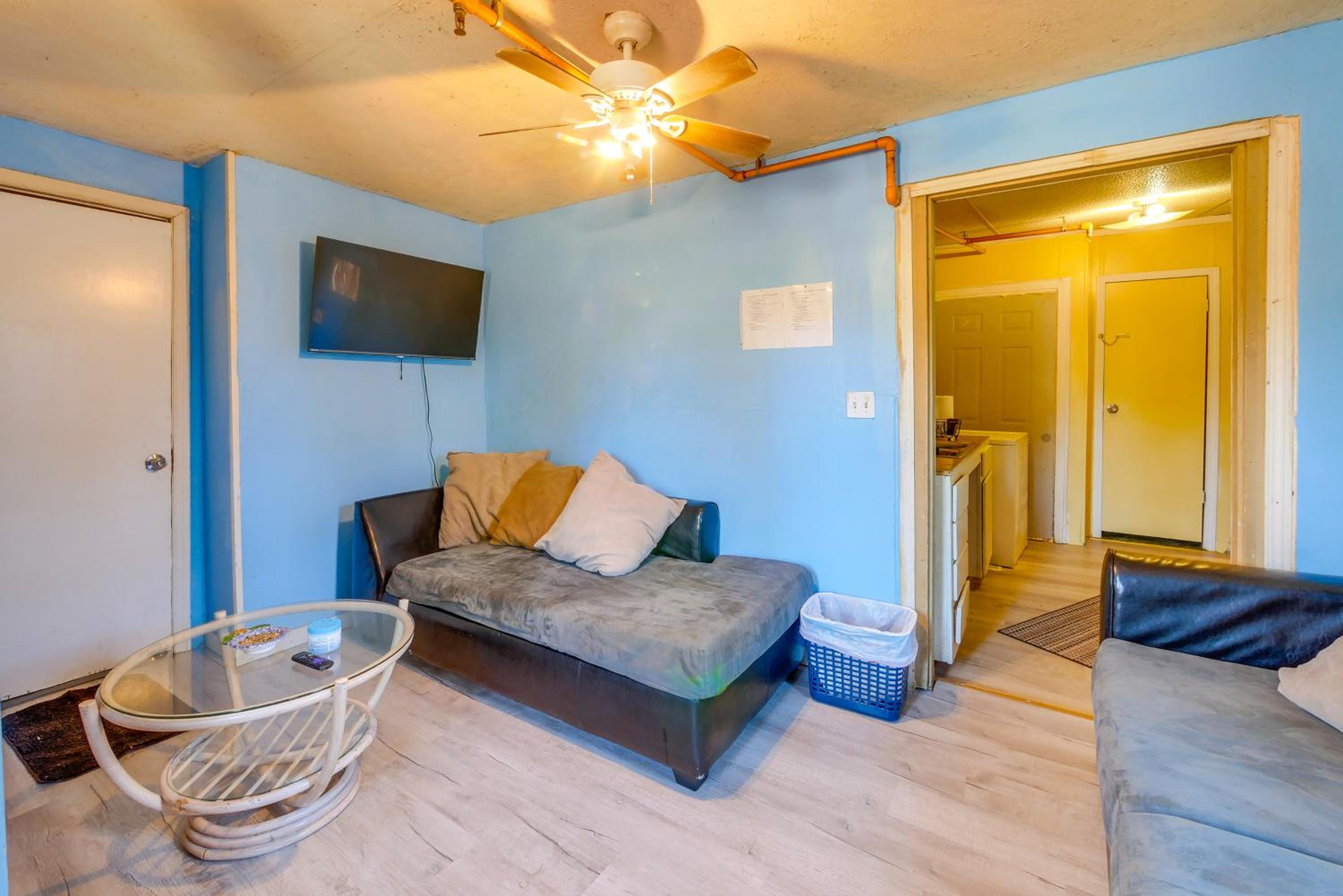 Countryside Escape, 8 Mi to FVSU and Main Street!