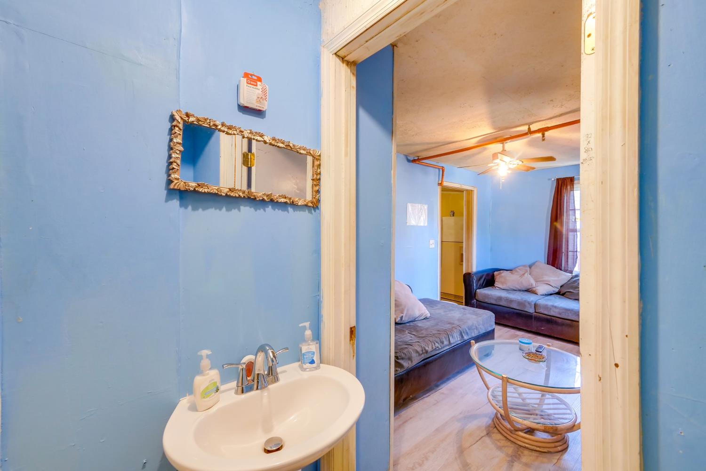 Countryside Escape, 8 Mi to FVSU and Main Street!