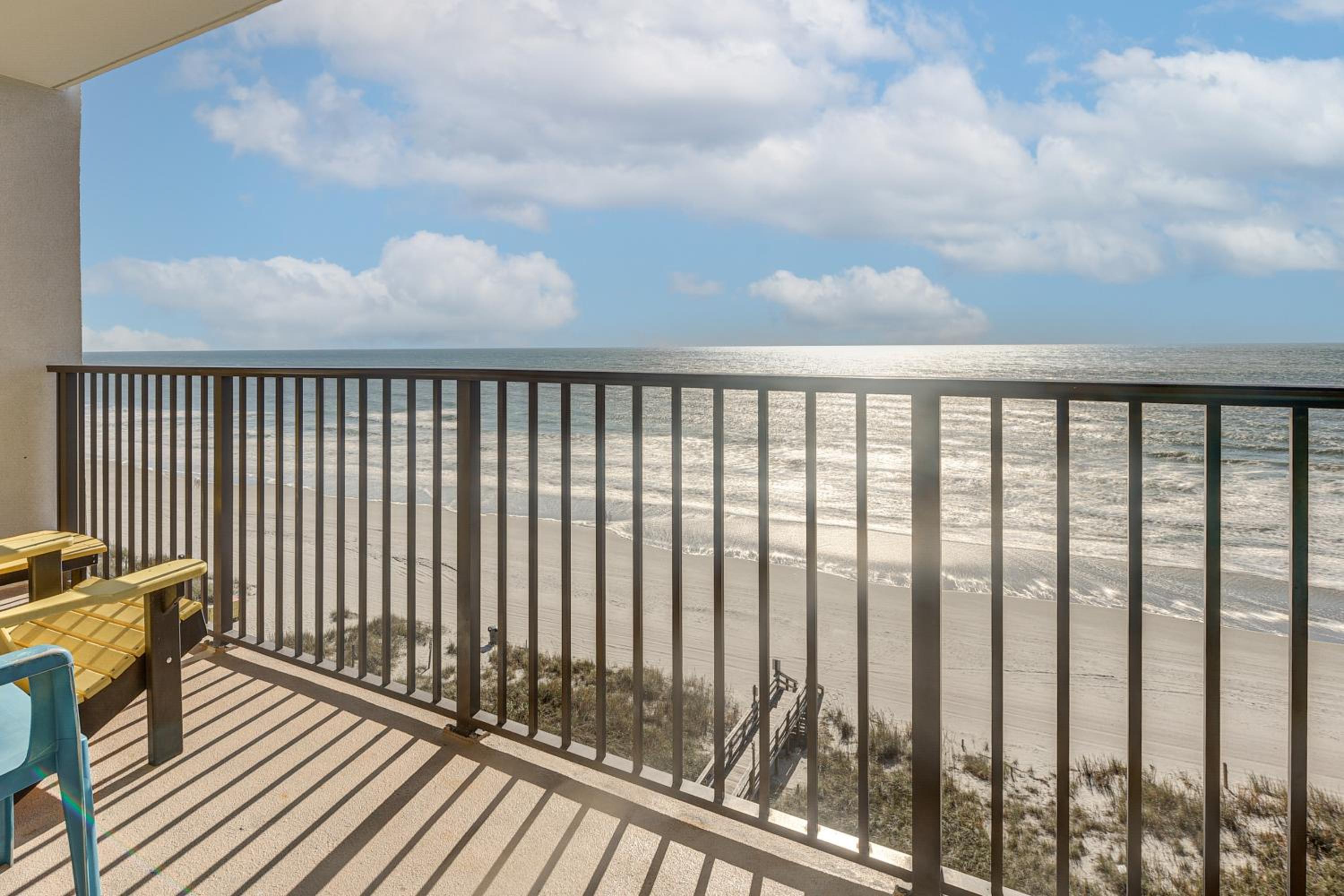 Steps to Sand! 8th-Floor North Myrtle Beach Condo