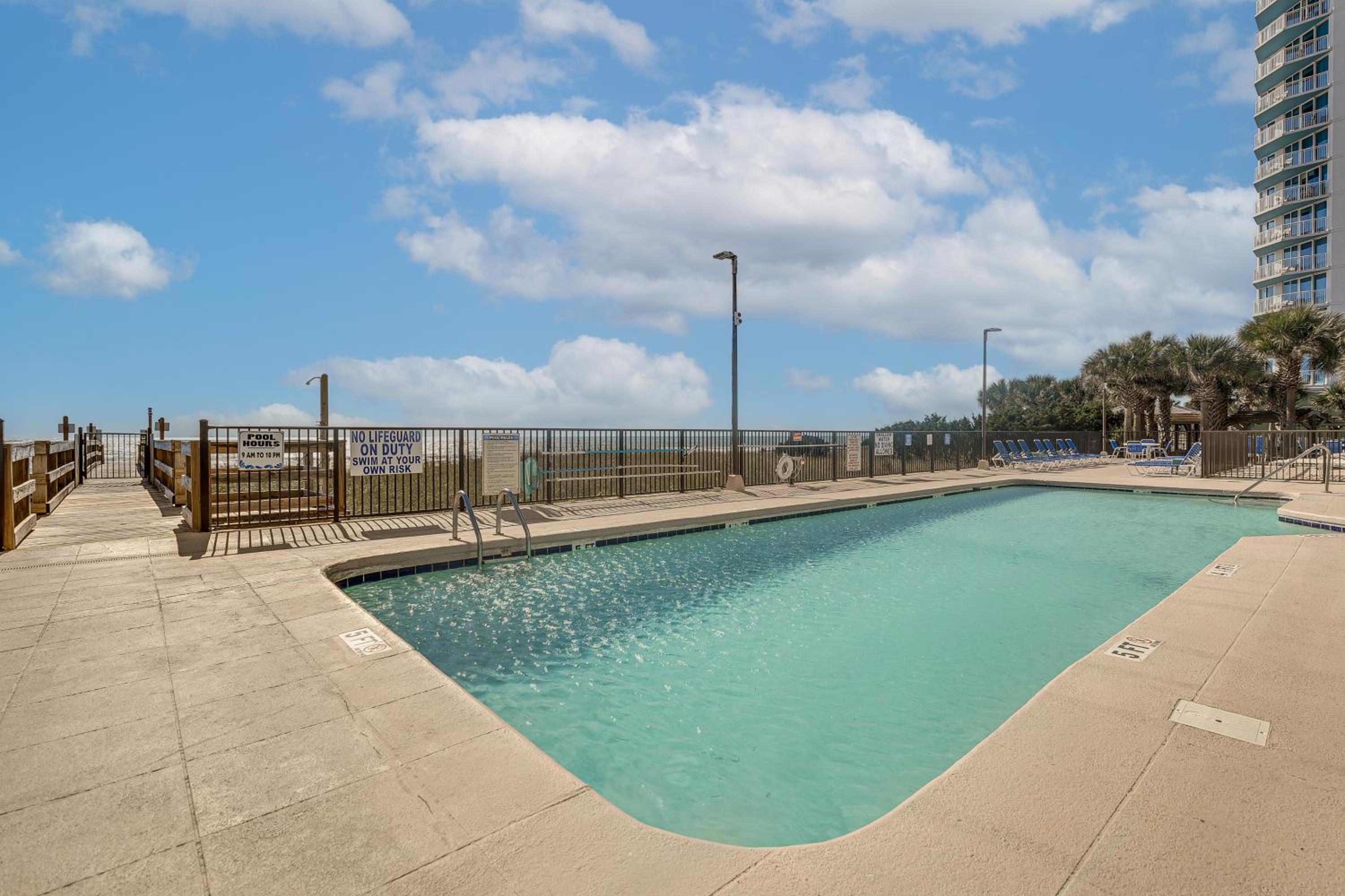 Steps to Sand! 8th-Floor North Myrtle Beach Condo