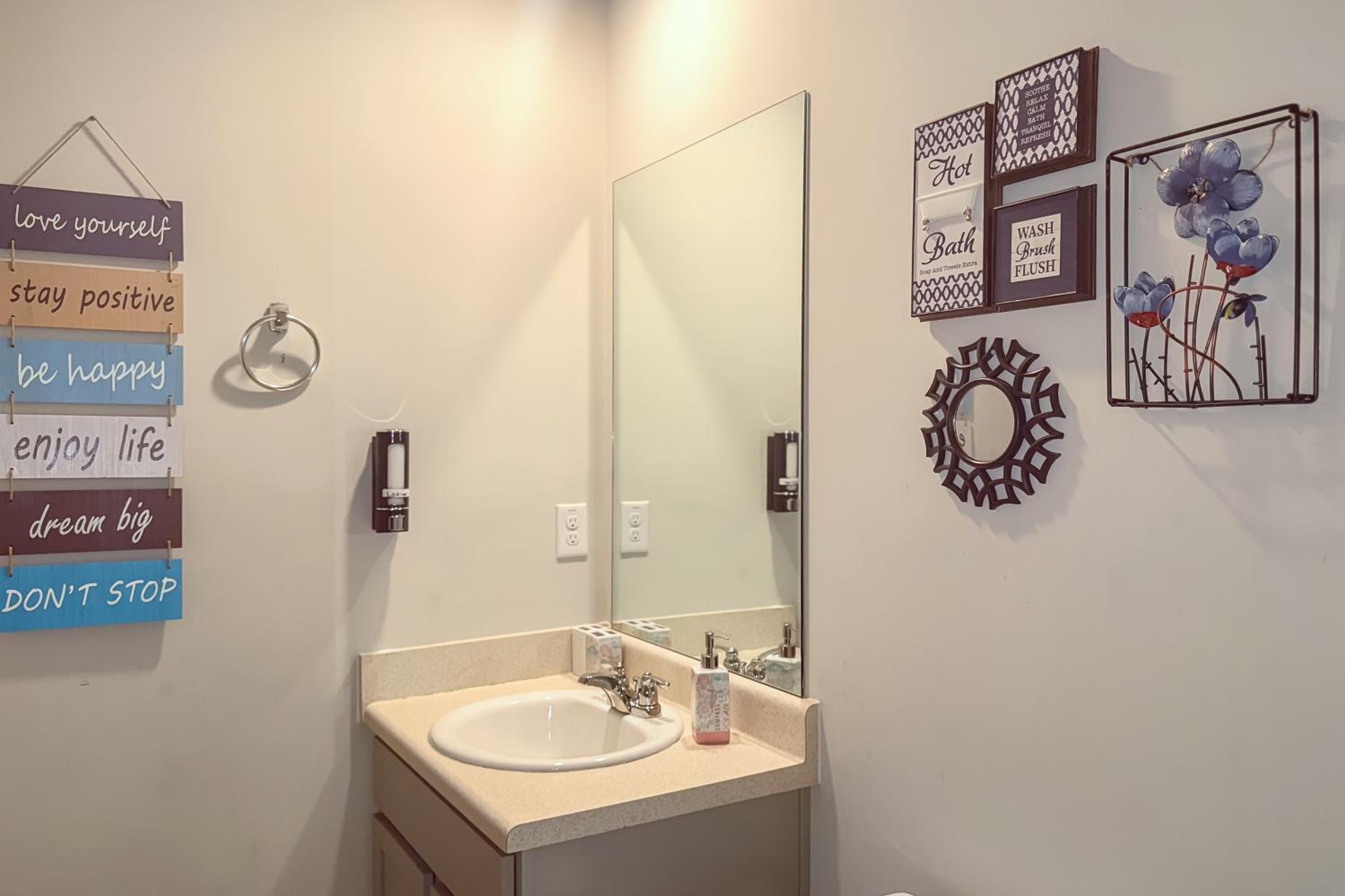 Pets Welcome! Family Townhome with Yard in Atlanta