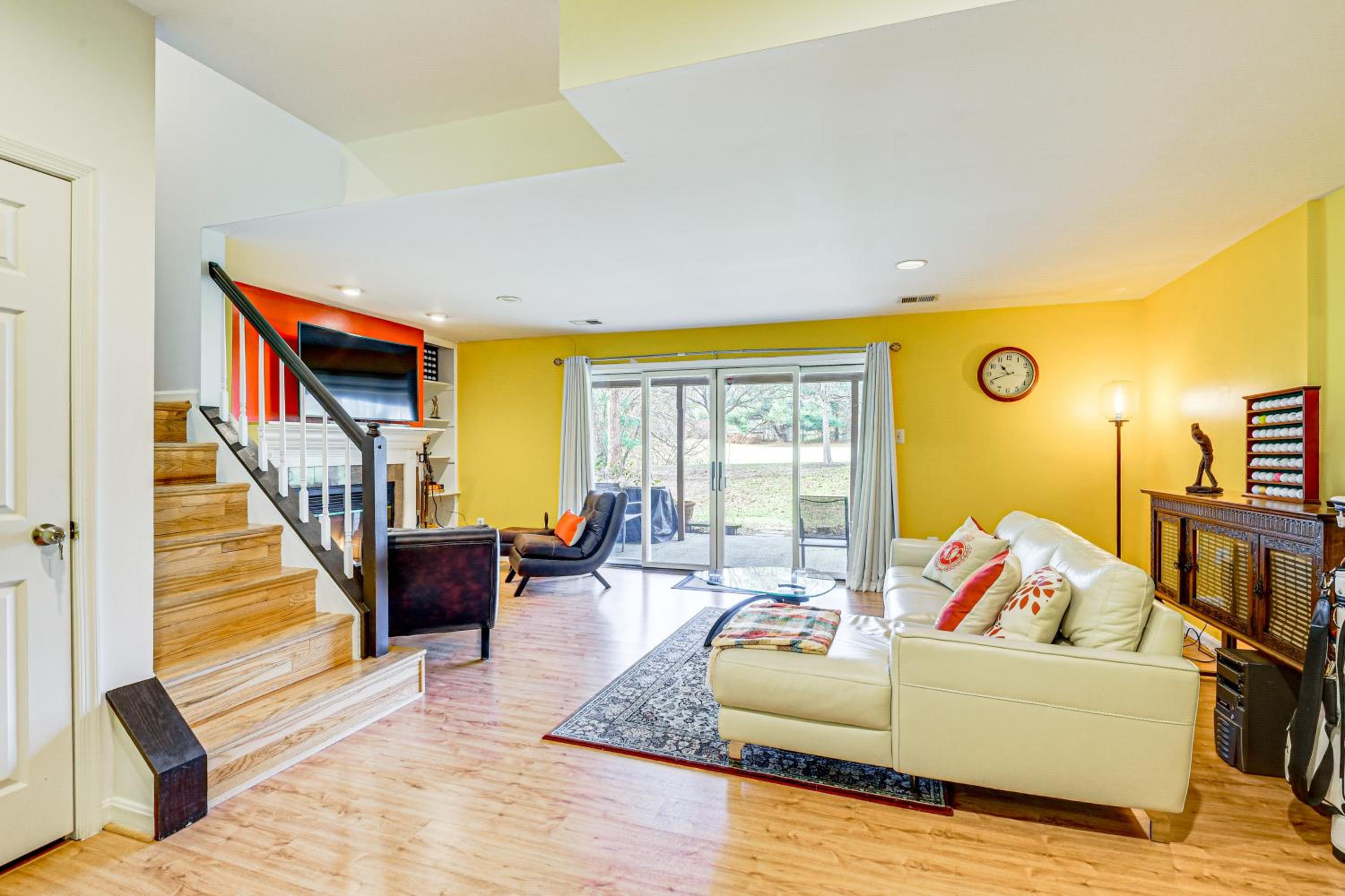 1 Mi to Centennial Park Gem with Golf Course Views