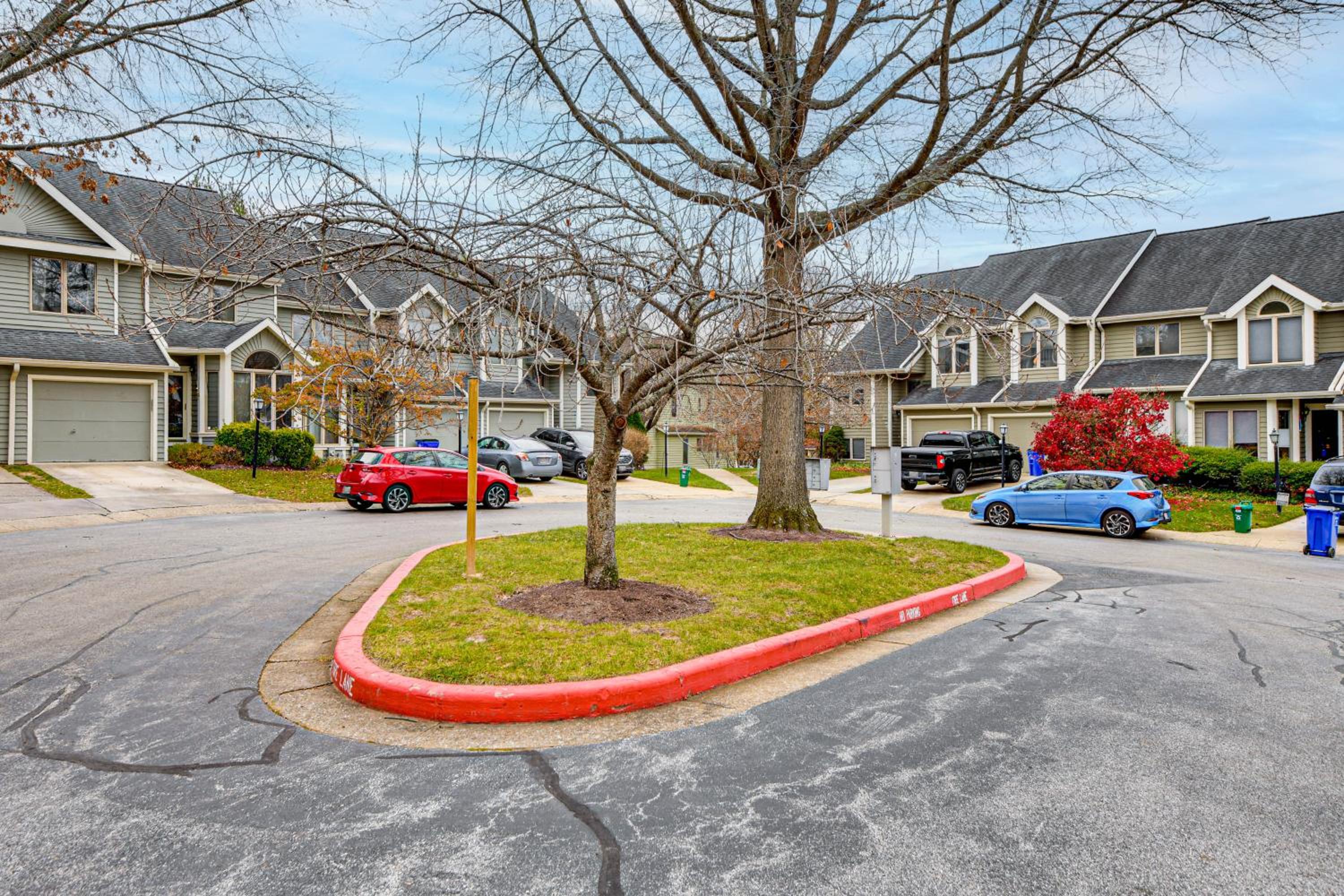 1 Mi to Centennial Park Gem with Golf Course Views