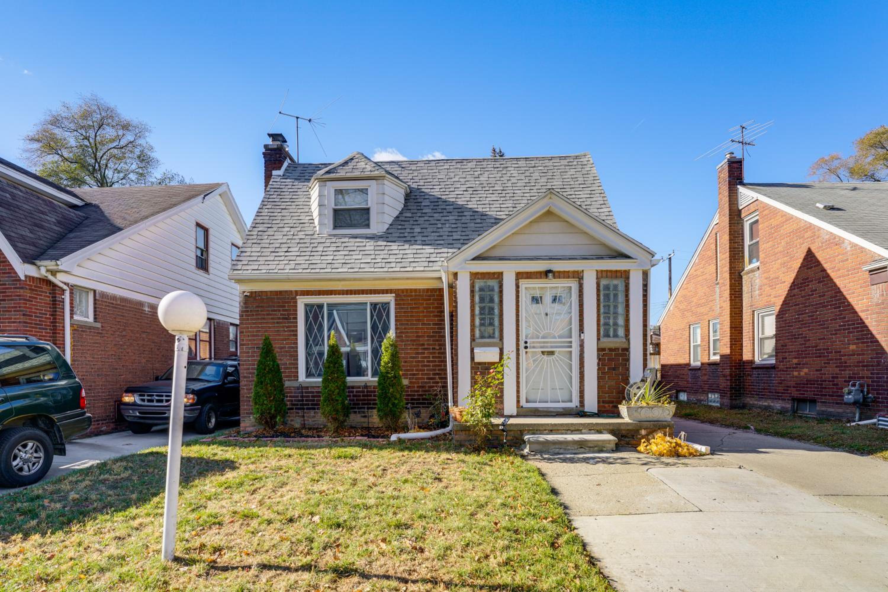 Pet-Friendly Detroit Home with Easy City Access