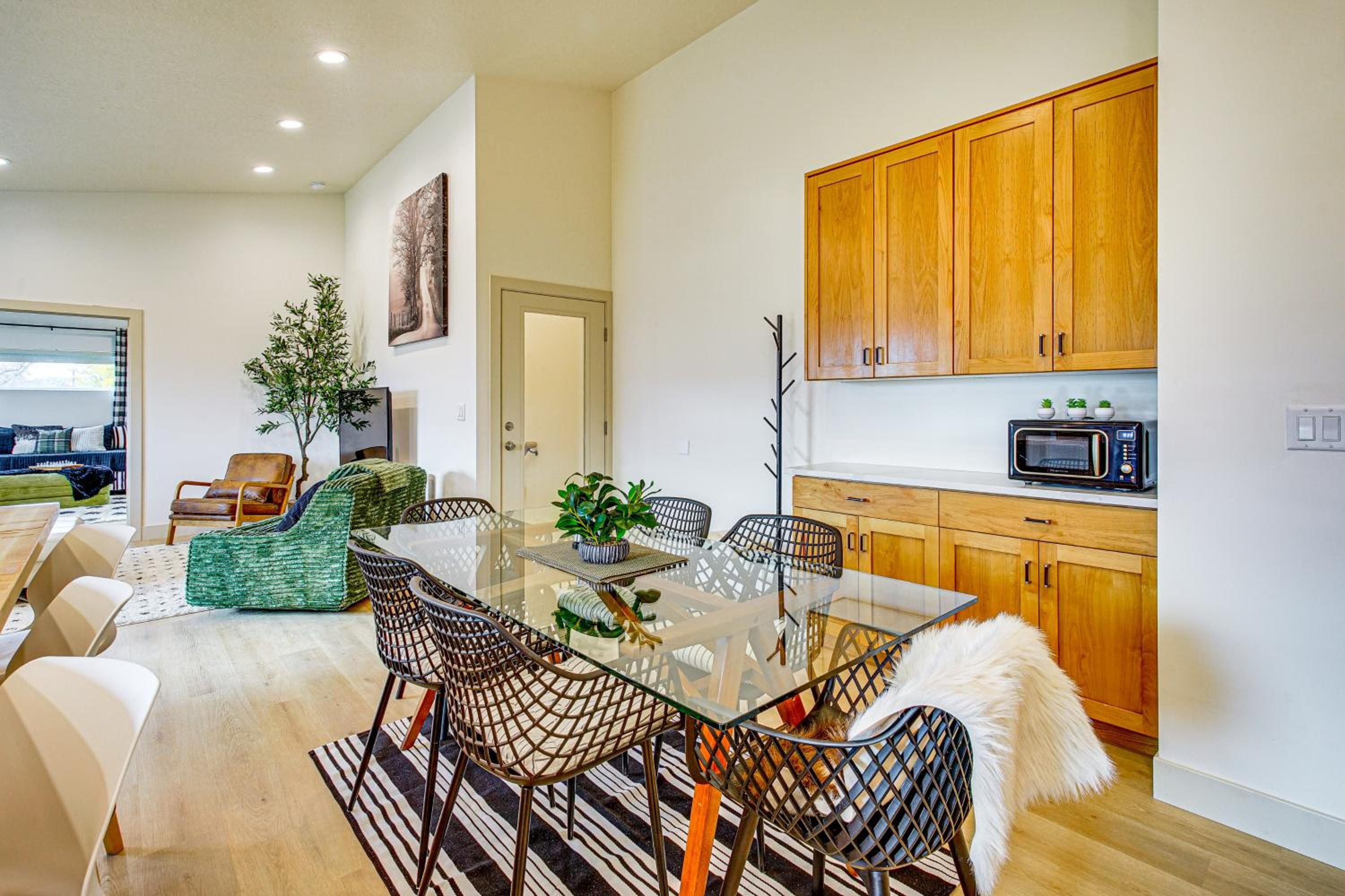 Wasatch Ski Base with Mtn Views Families Welcome!