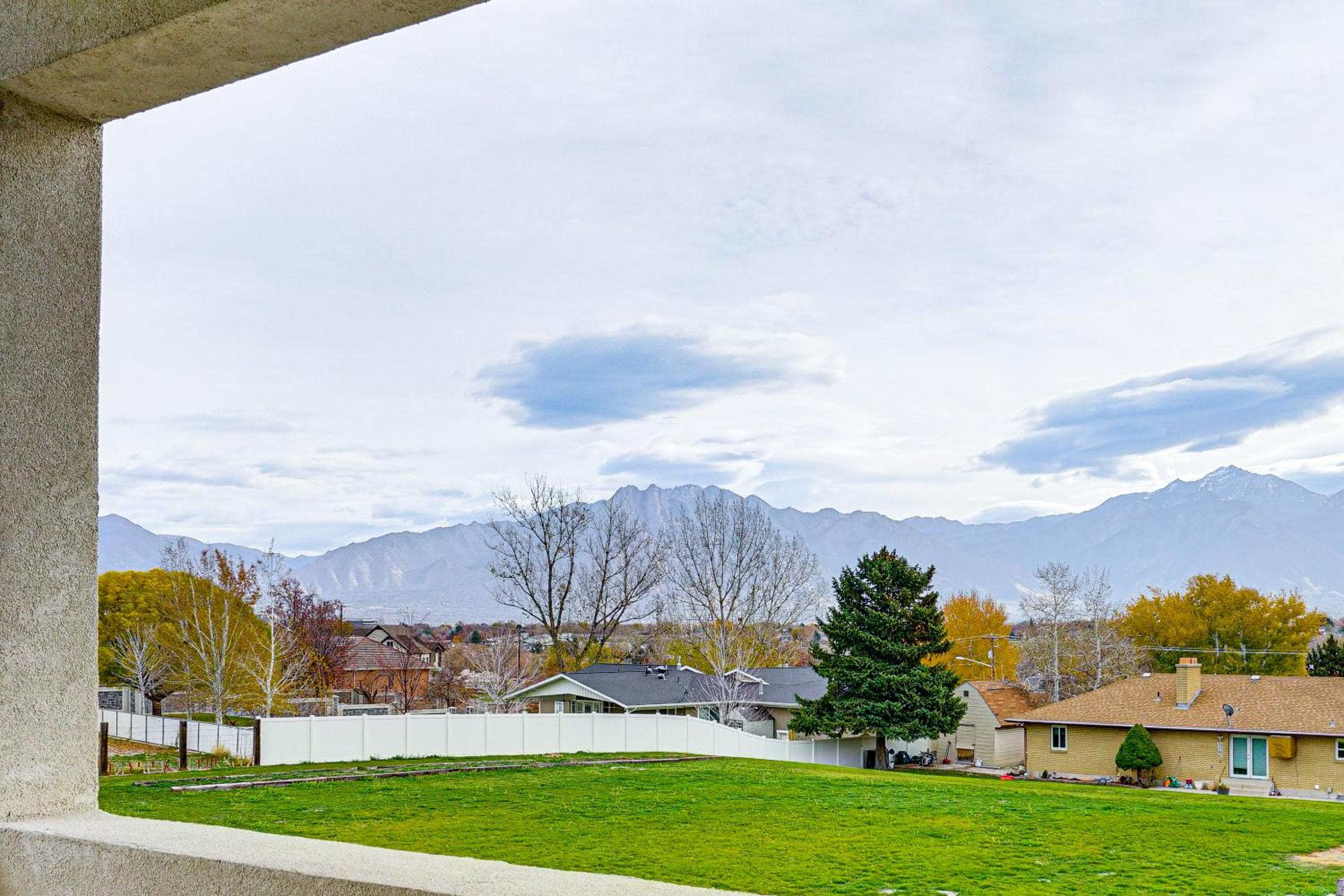 Wasatch Ski Base with Mtn Views Families Welcome!